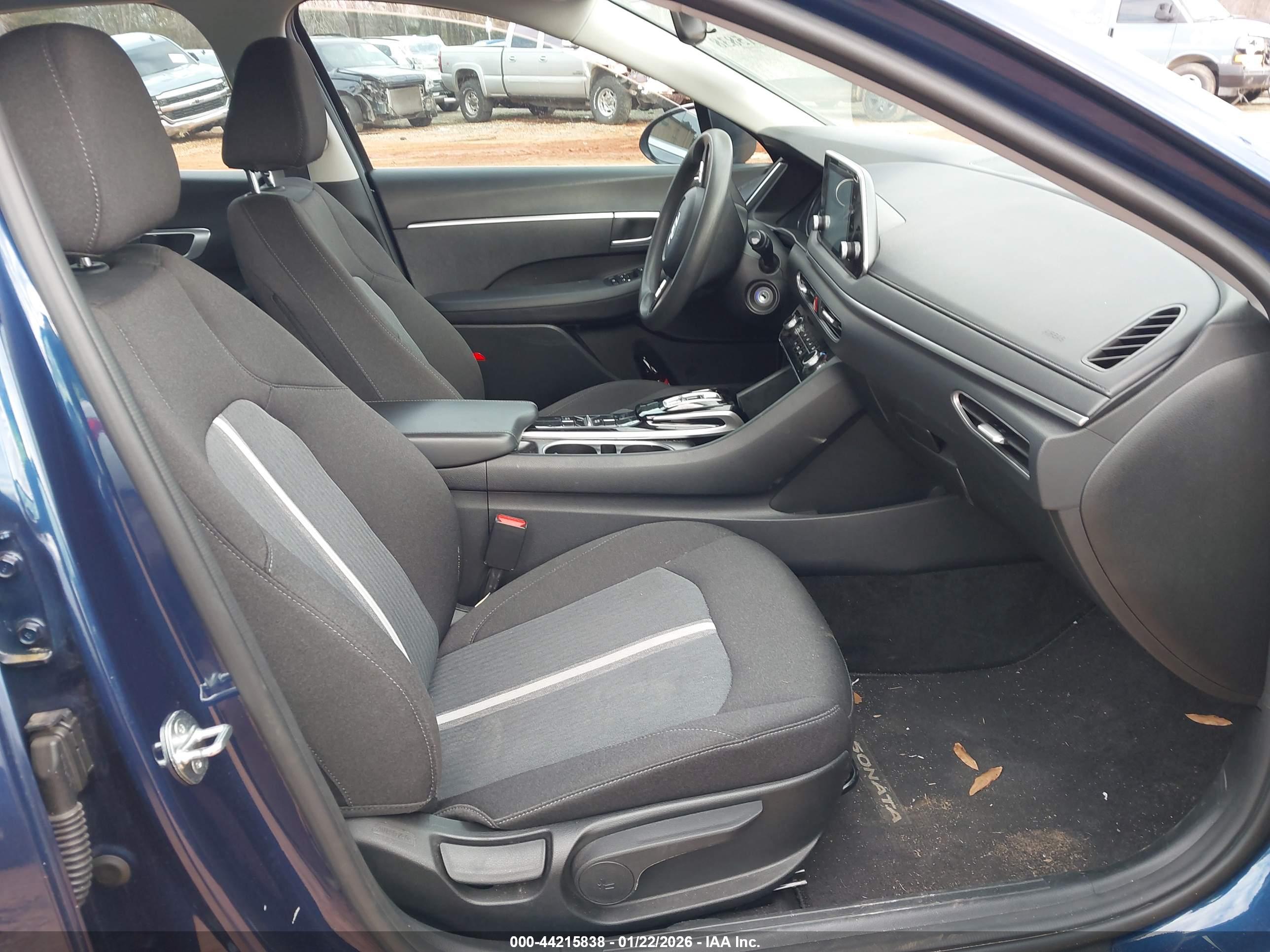 HYUNDAI SONATA image 5