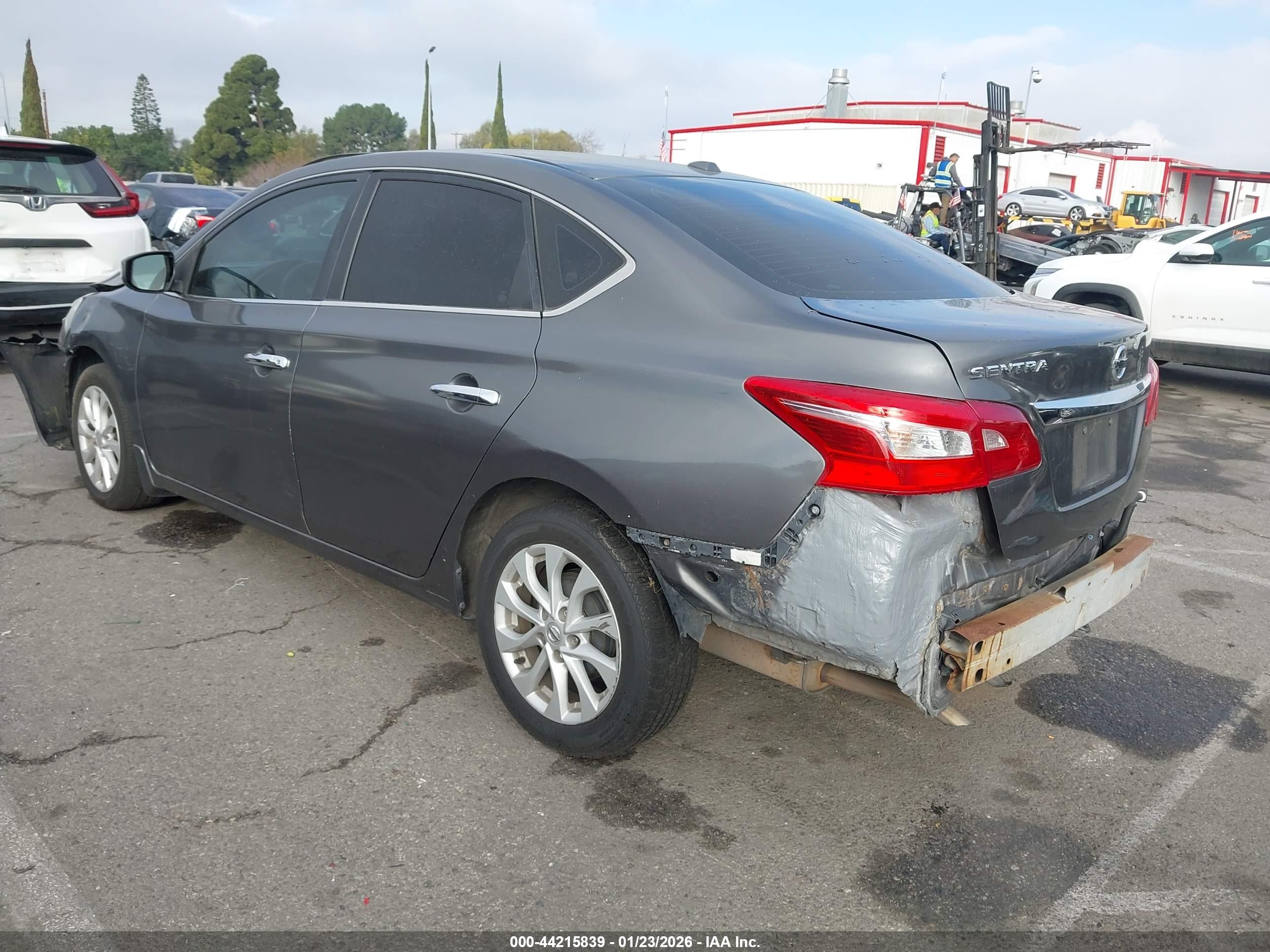 NISSAN SENTRA image 3