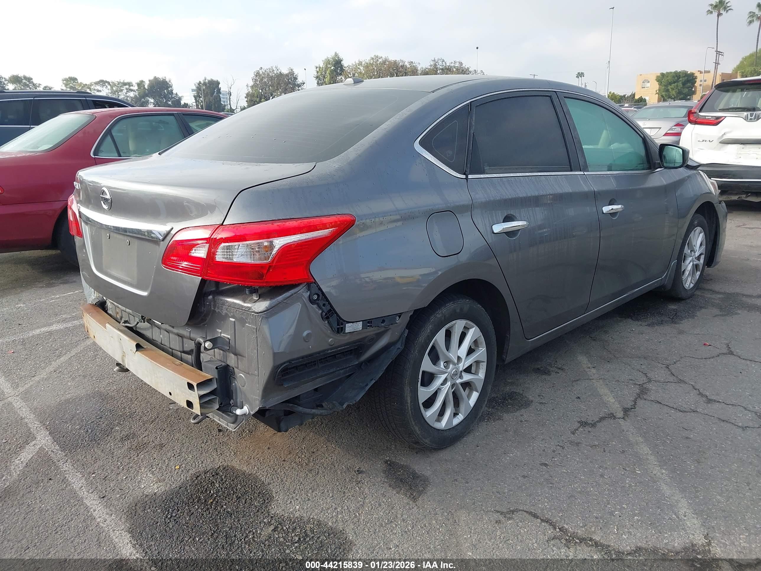 NISSAN SENTRA image 4