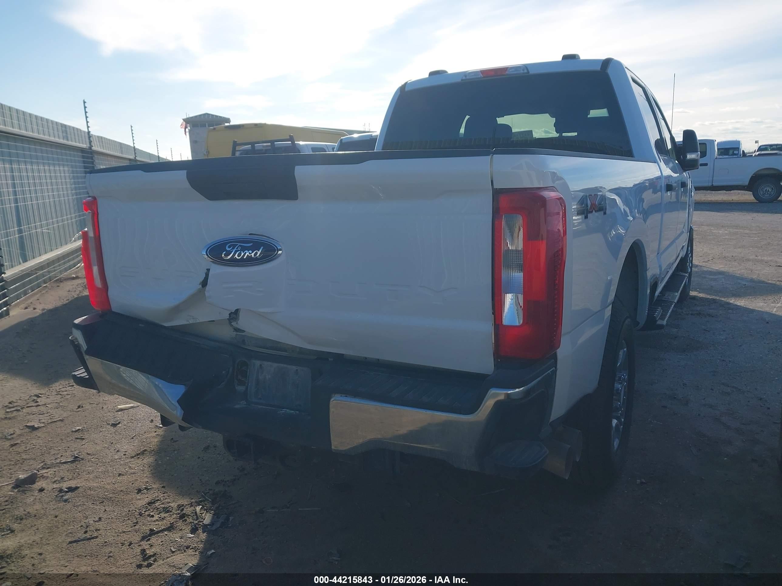 FORD F-250 image 4