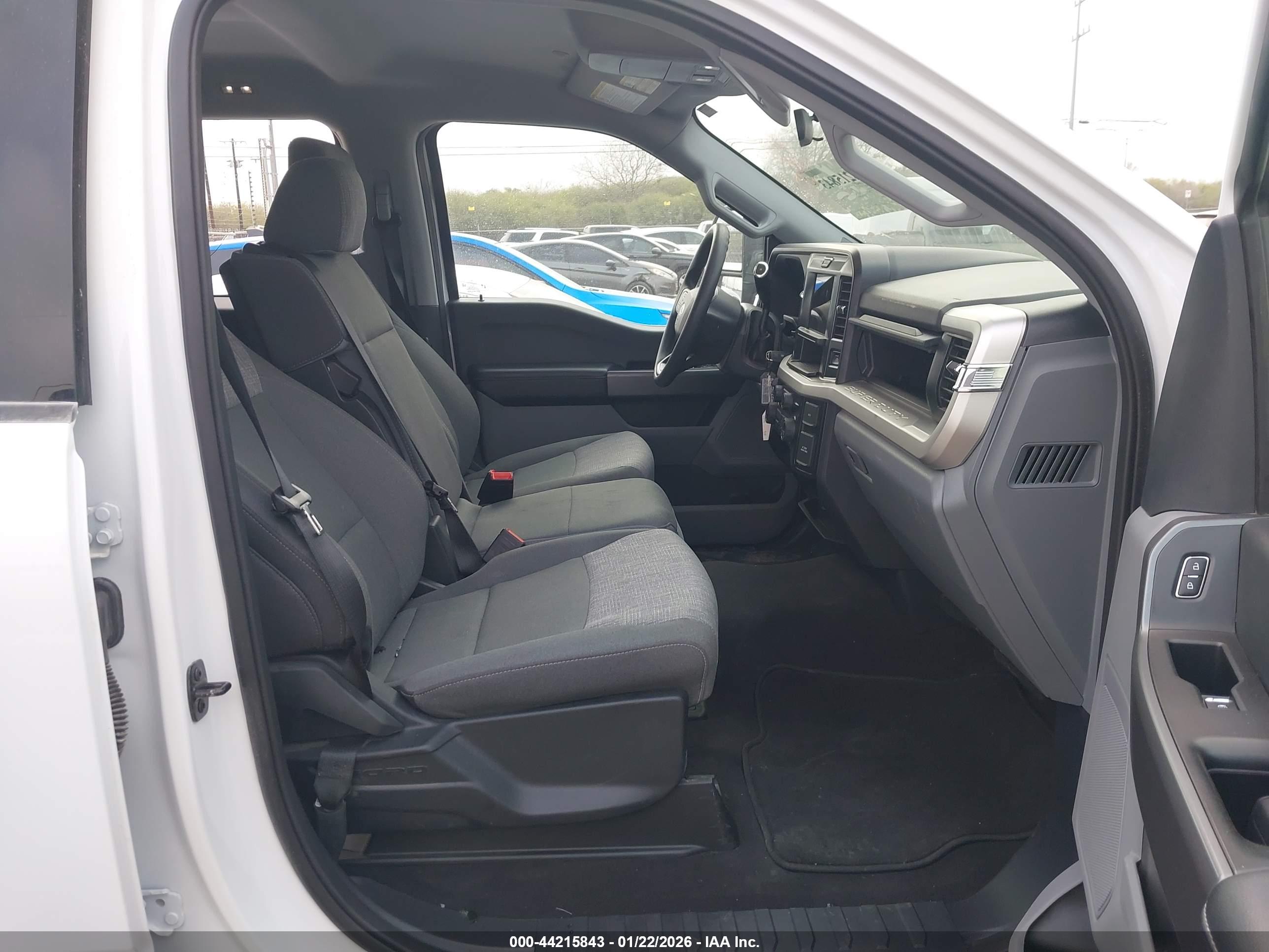 FORD F-250 image 5