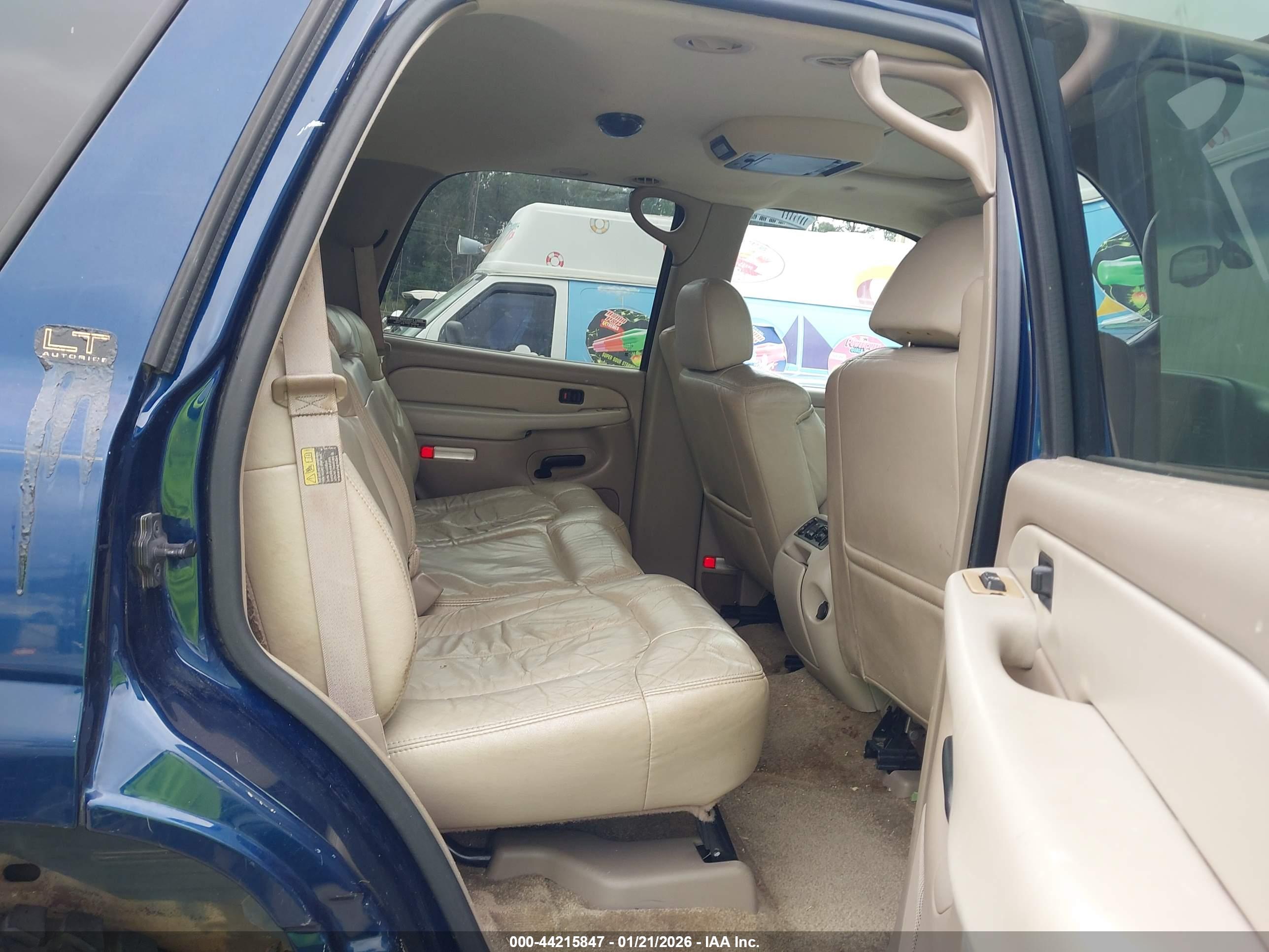 CHEVROLET TAHOE image 8