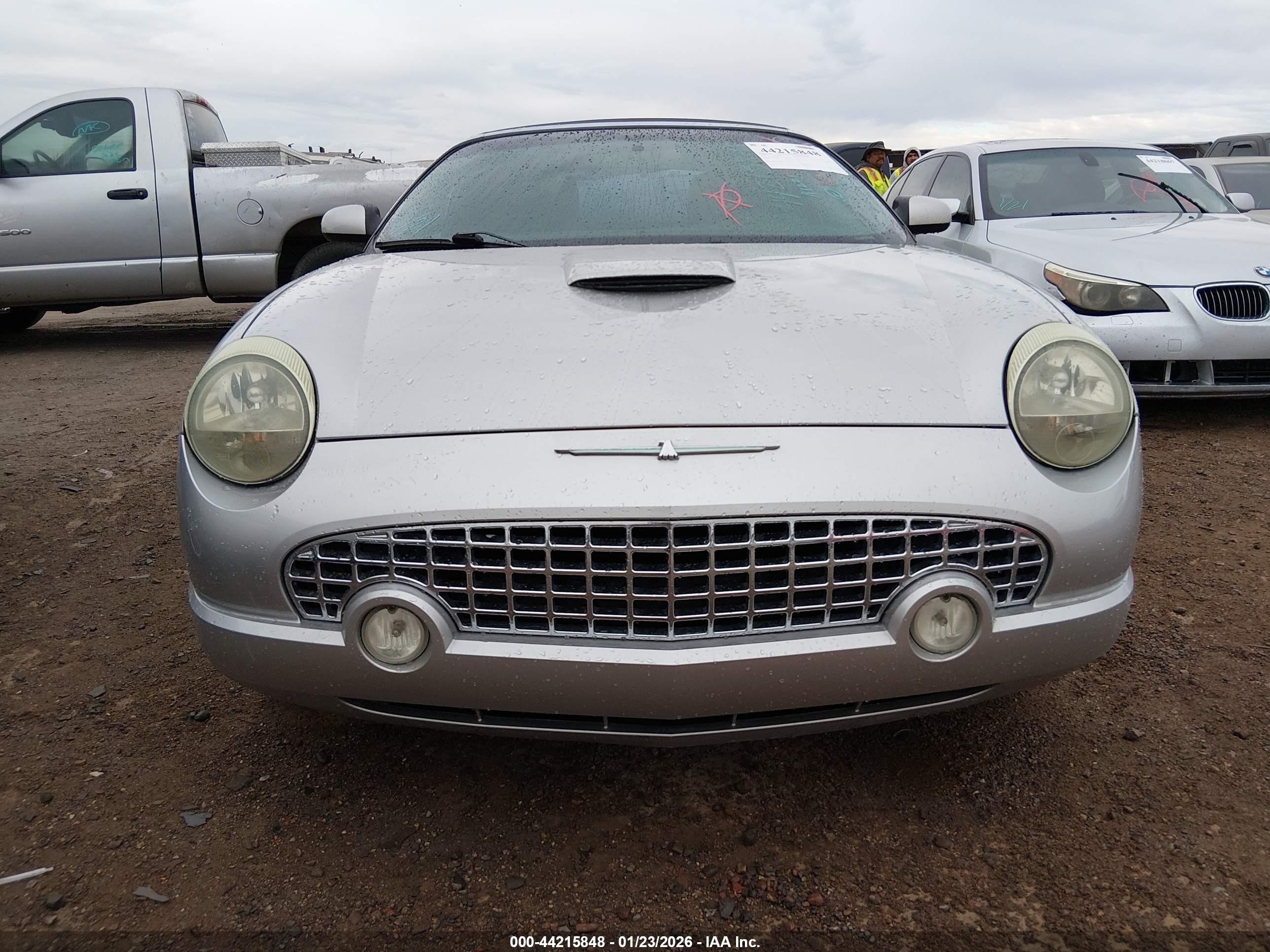 FORD THUNDERBIRD image 6
