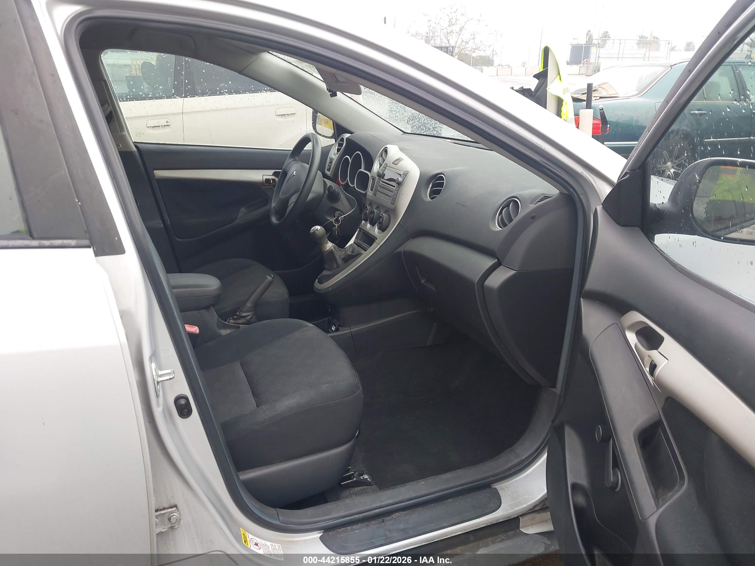 PONTIAC VIBE image 5