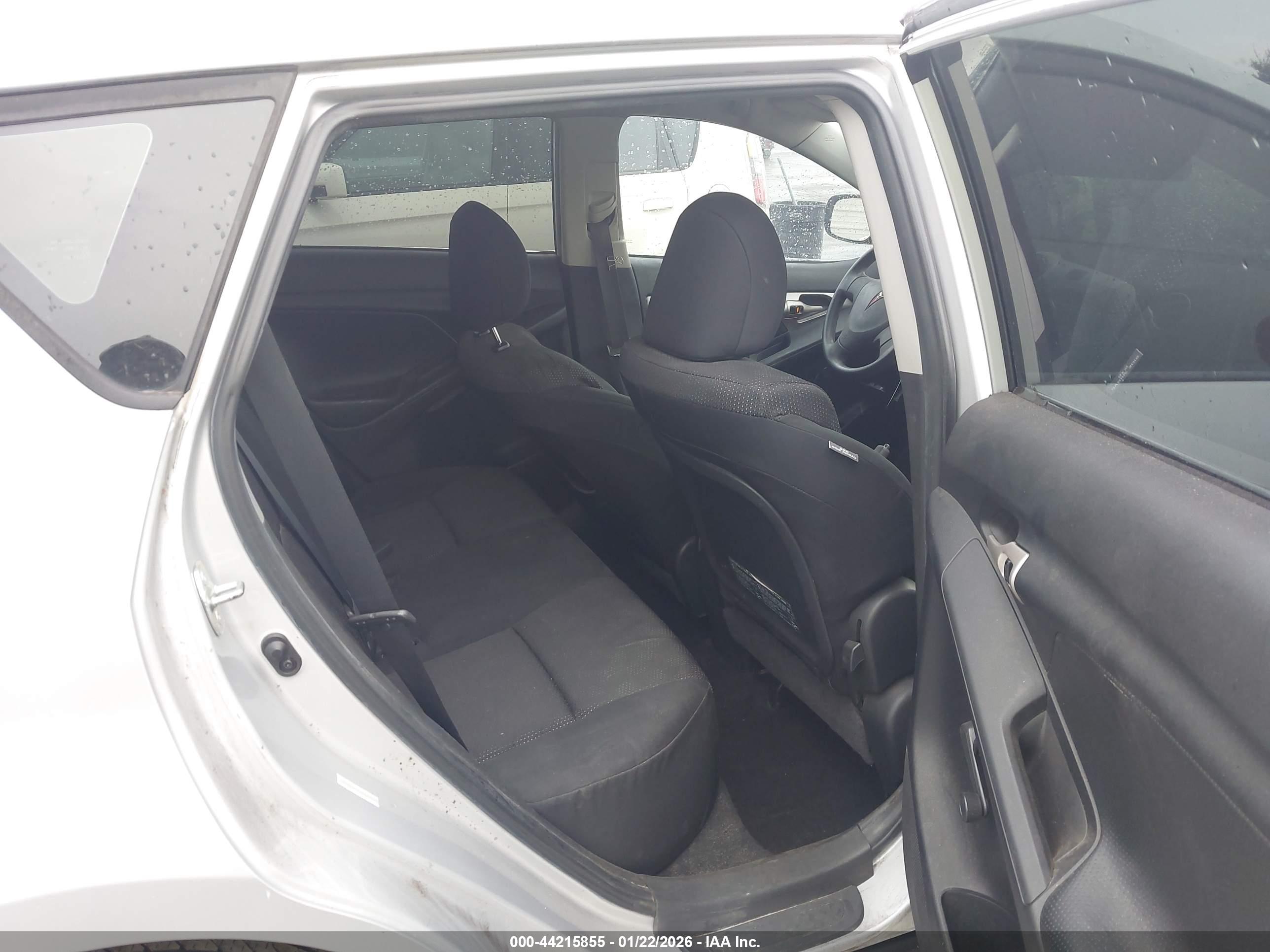 PONTIAC VIBE image 8