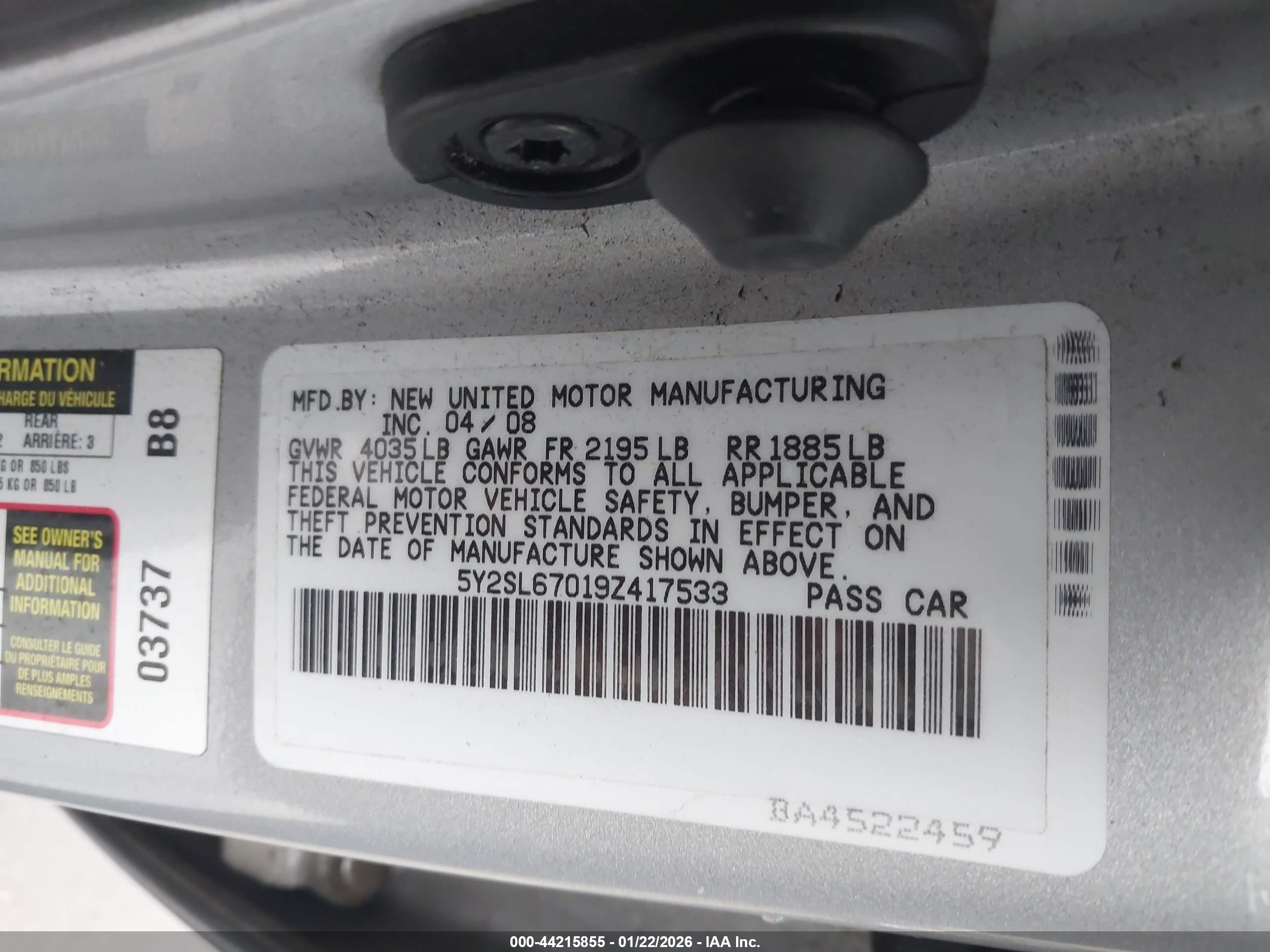 PONTIAC VIBE image 9