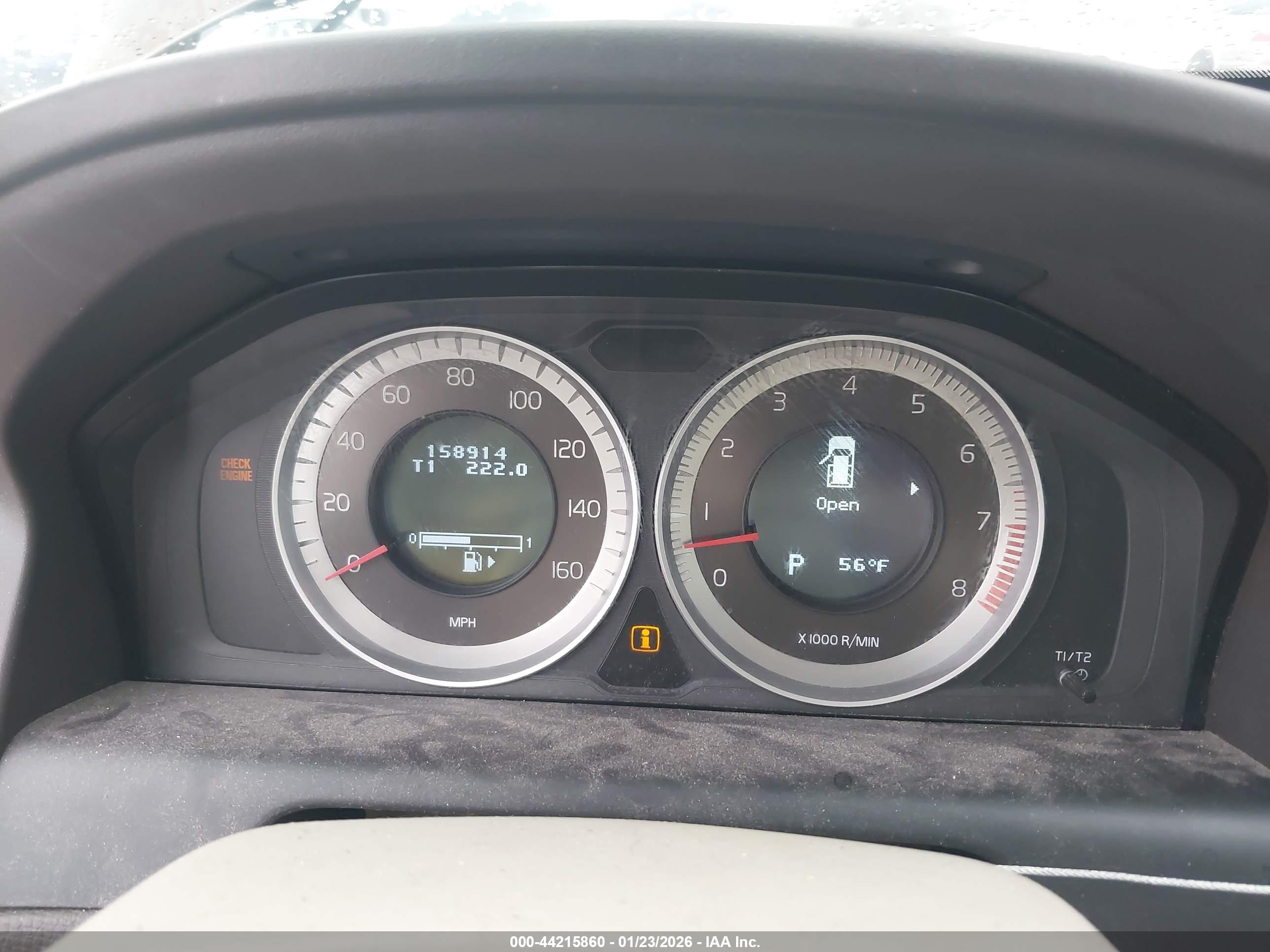 VOLVO XC60 image 7