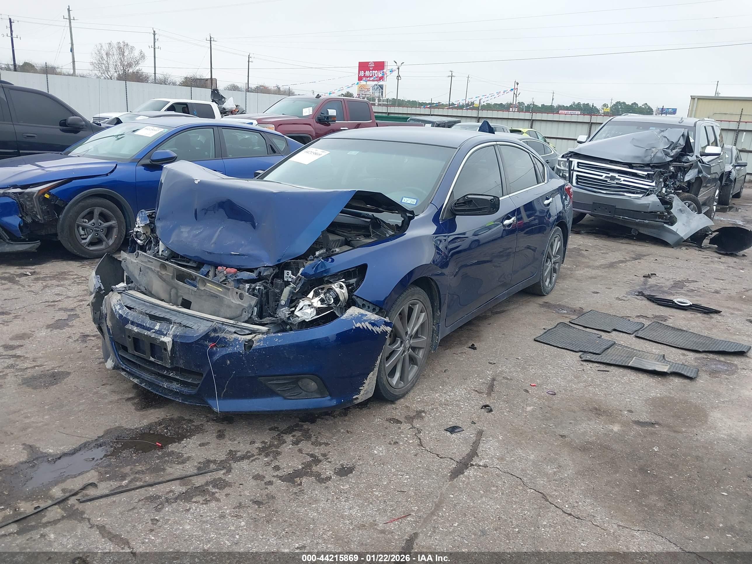 NISSAN ALTIMA image 2