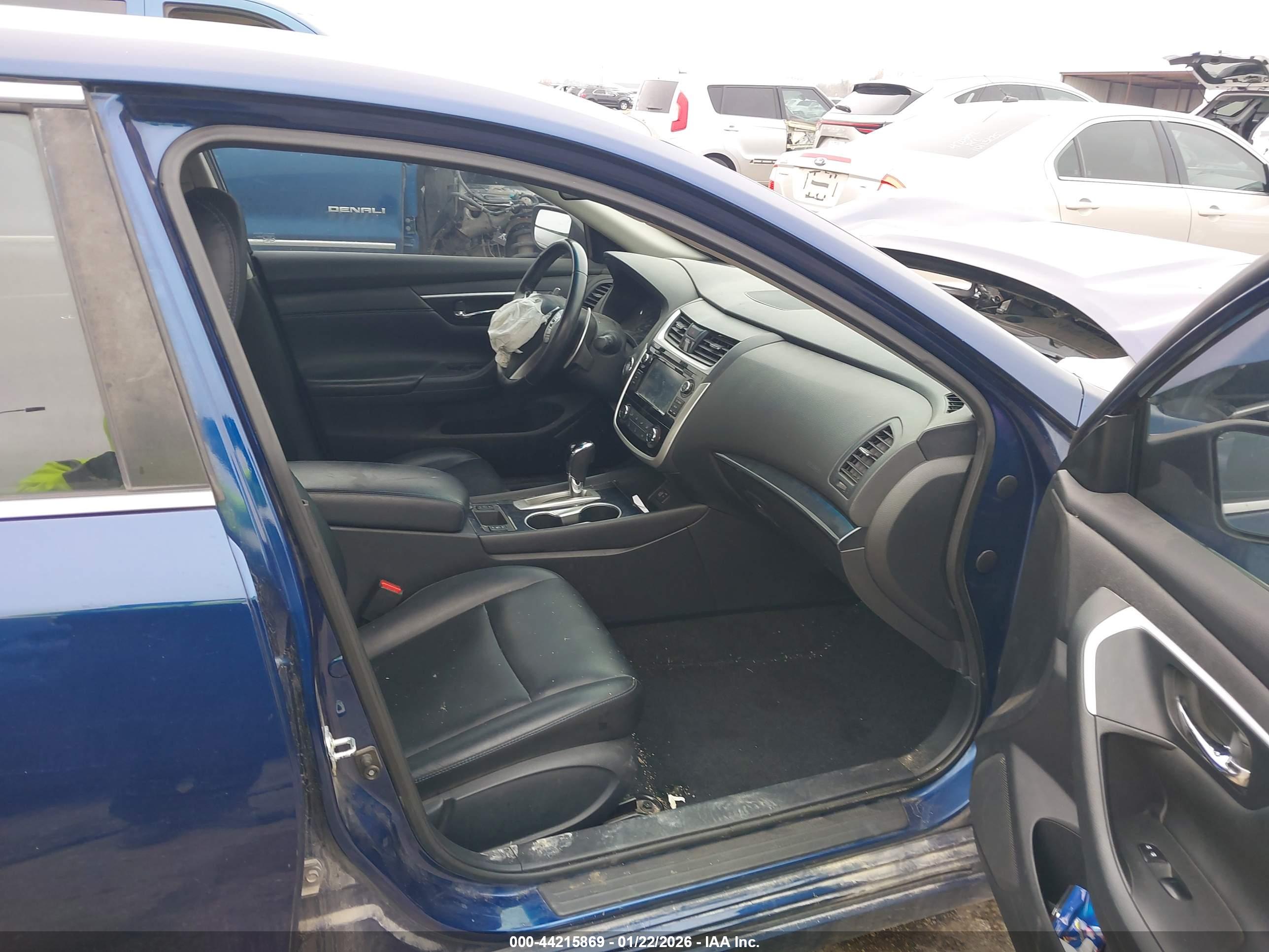 NISSAN ALTIMA image 5