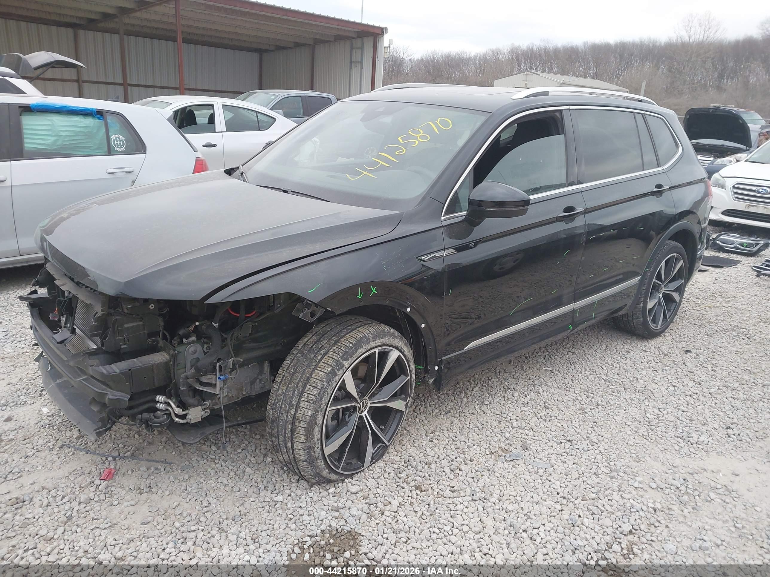 VOLKSWAGEN TIGUAN image 2