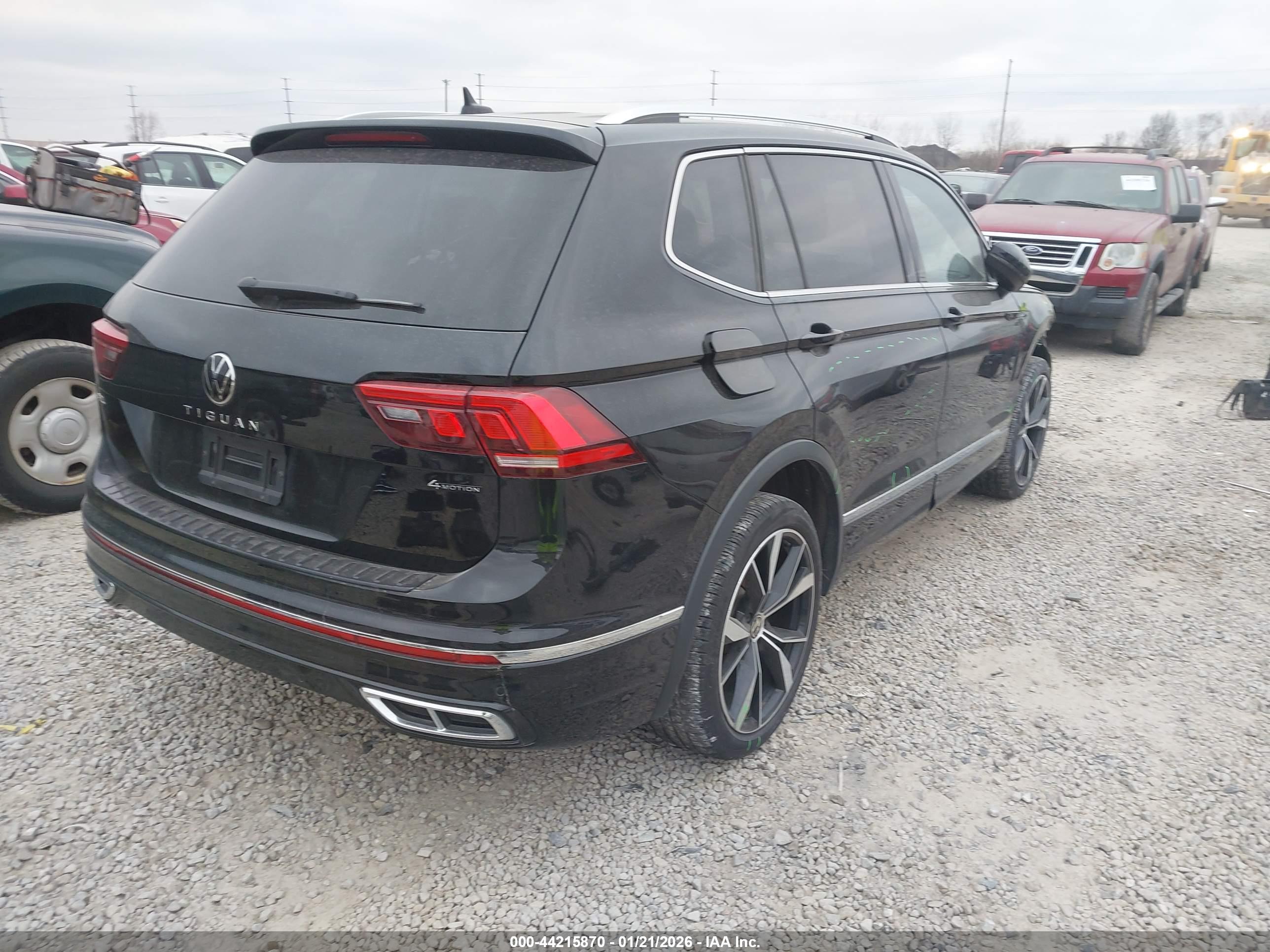 VOLKSWAGEN TIGUAN image 4