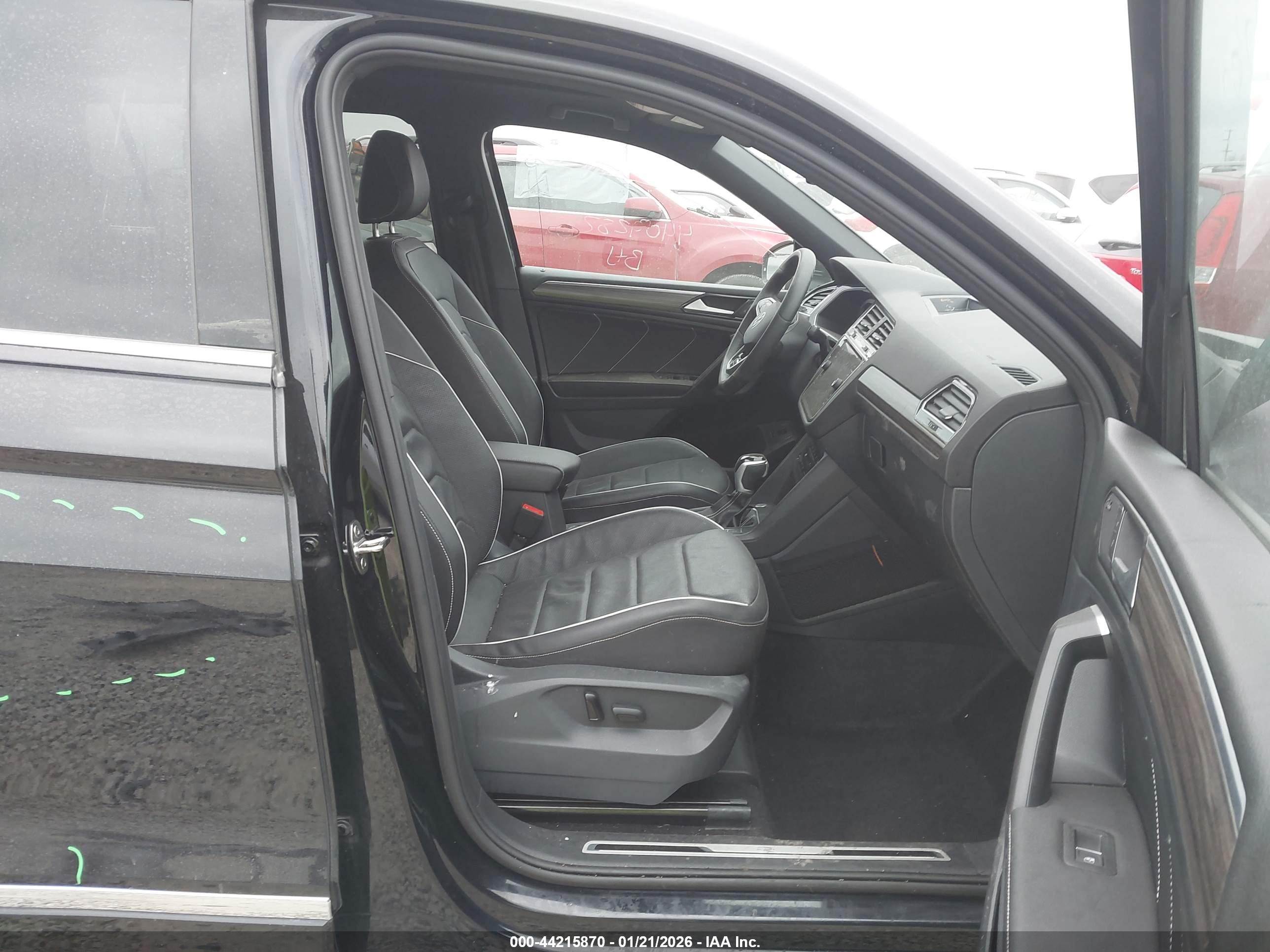 VOLKSWAGEN TIGUAN image 5