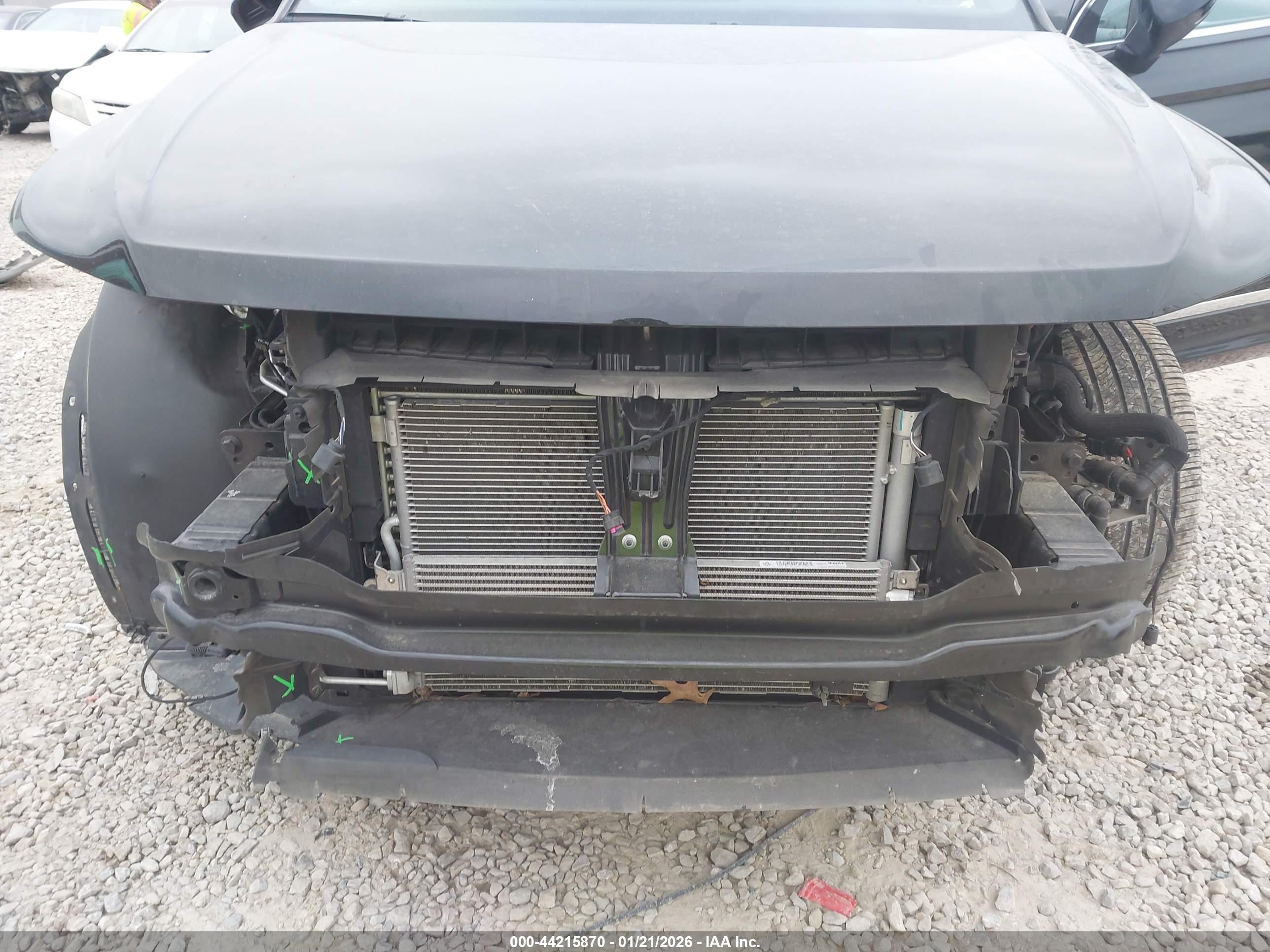 VOLKSWAGEN TIGUAN image 6