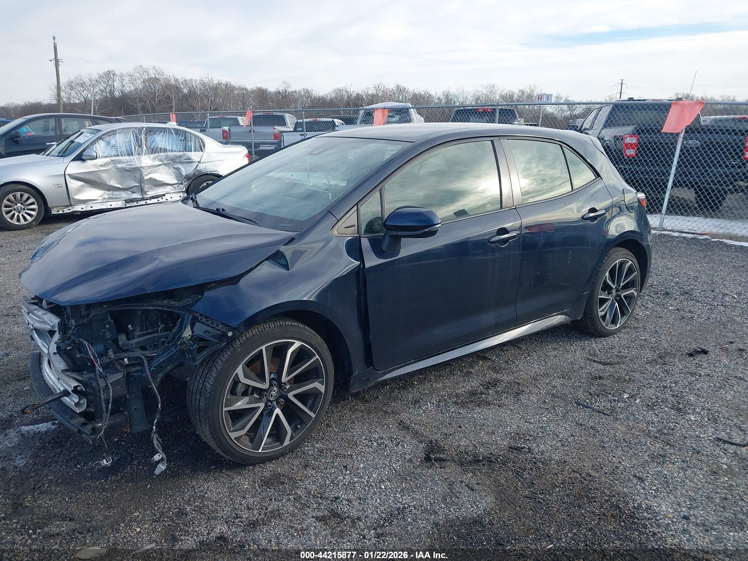 TOYOTA COROLLA image 2