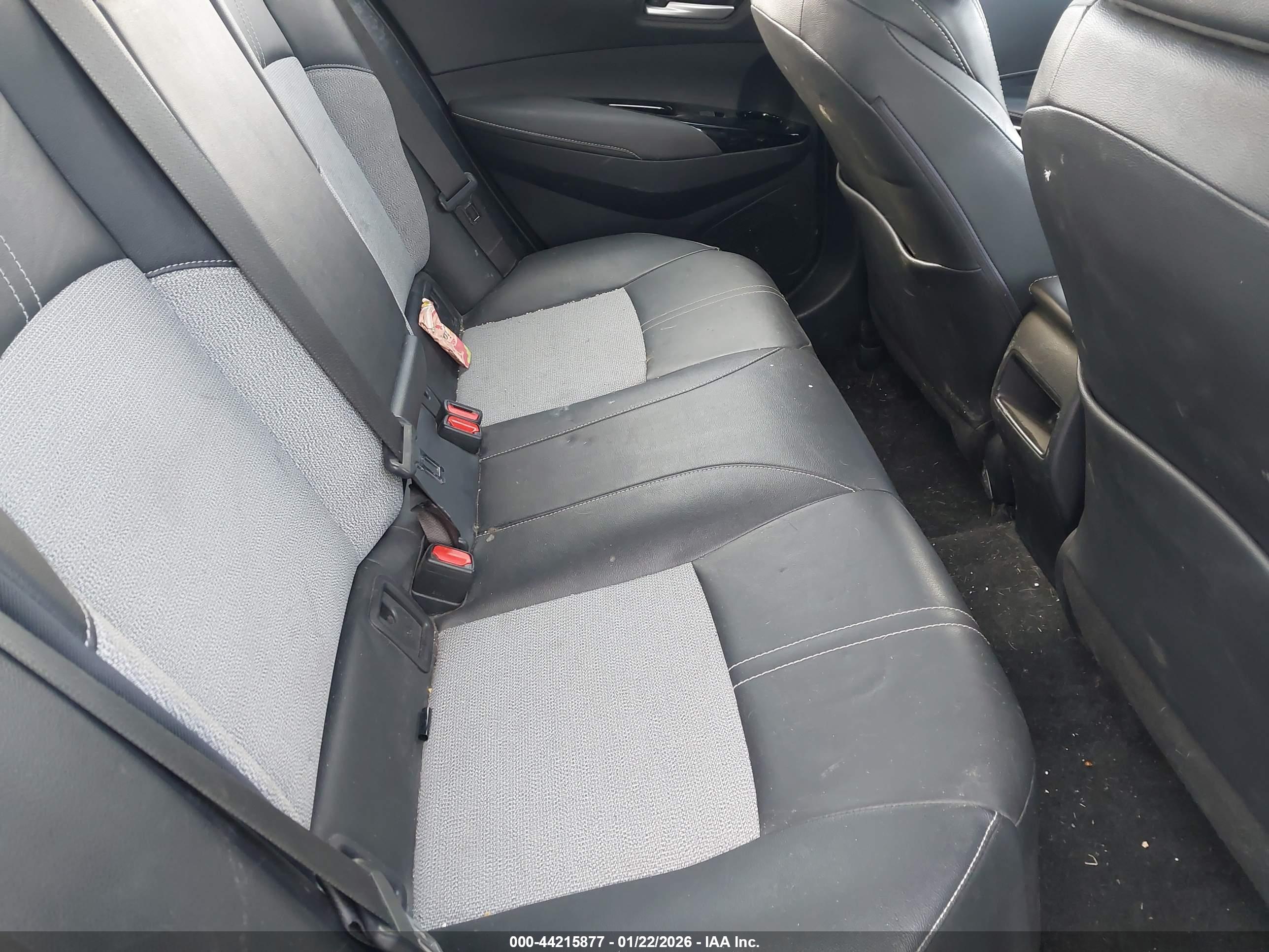 TOYOTA COROLLA image 8