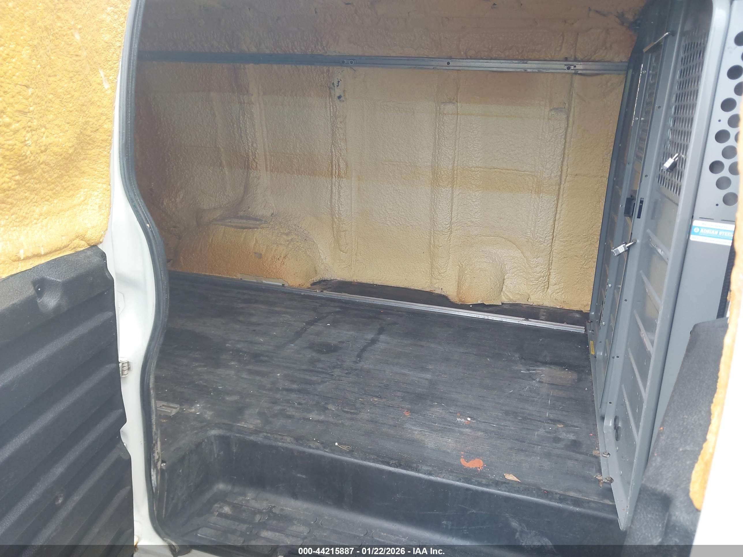 CHEVROLET EXPRESS image 8