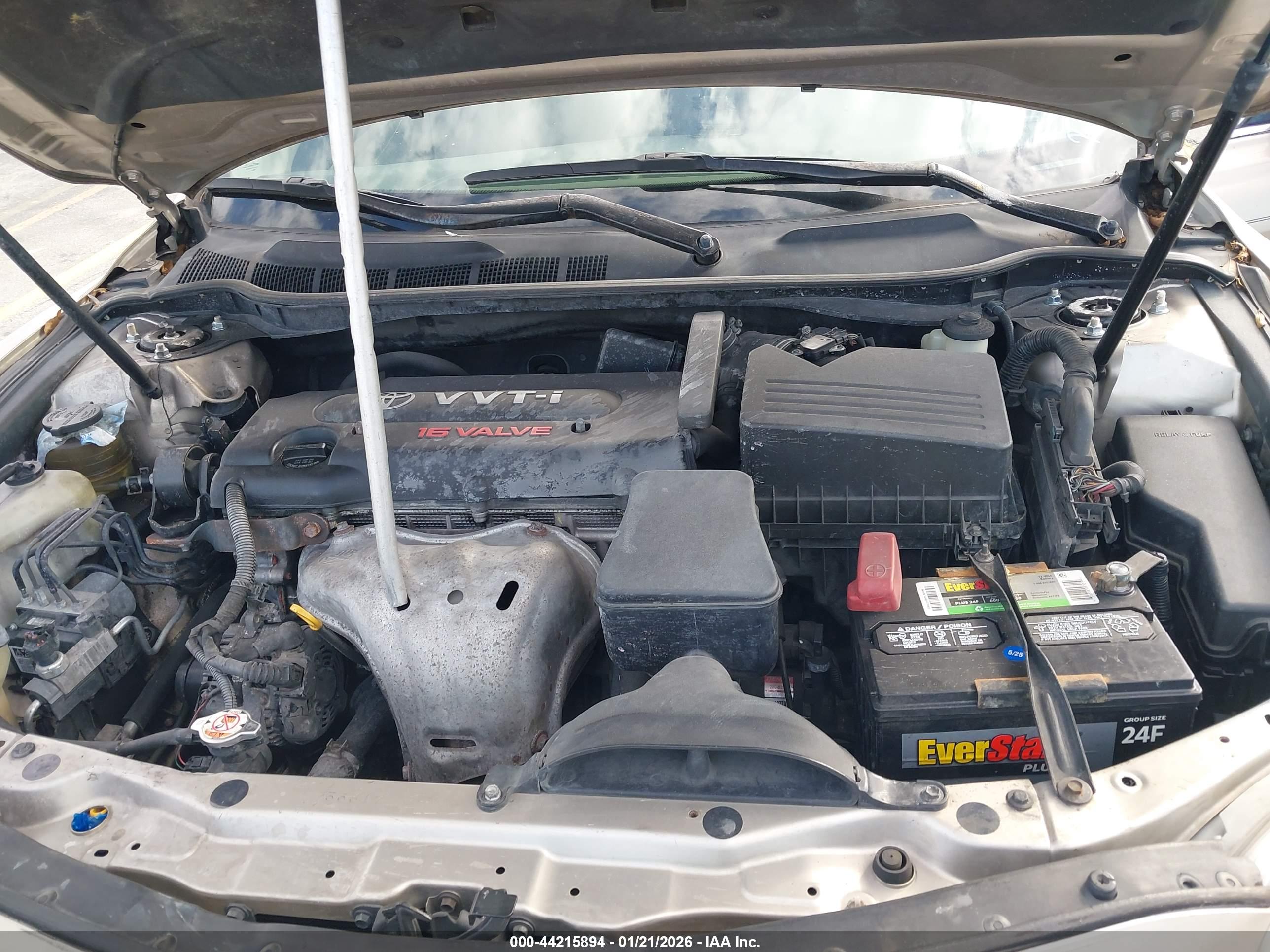 TOYOTA CAMRY image 10