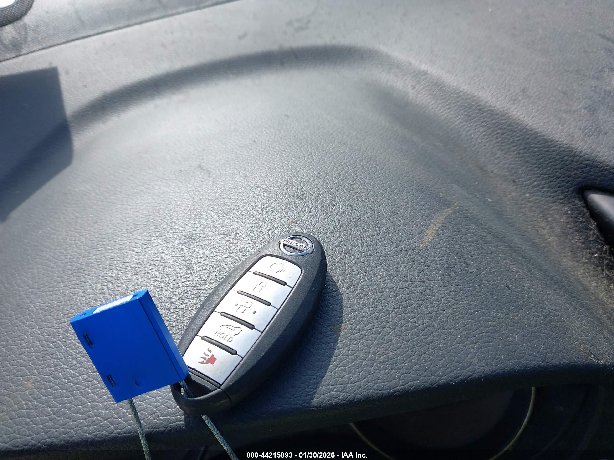 NISSAN ROGUE image 11