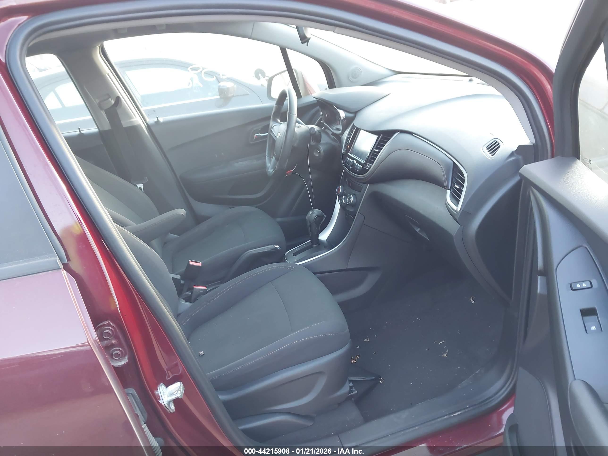 CHEVROLET TRAX image 5