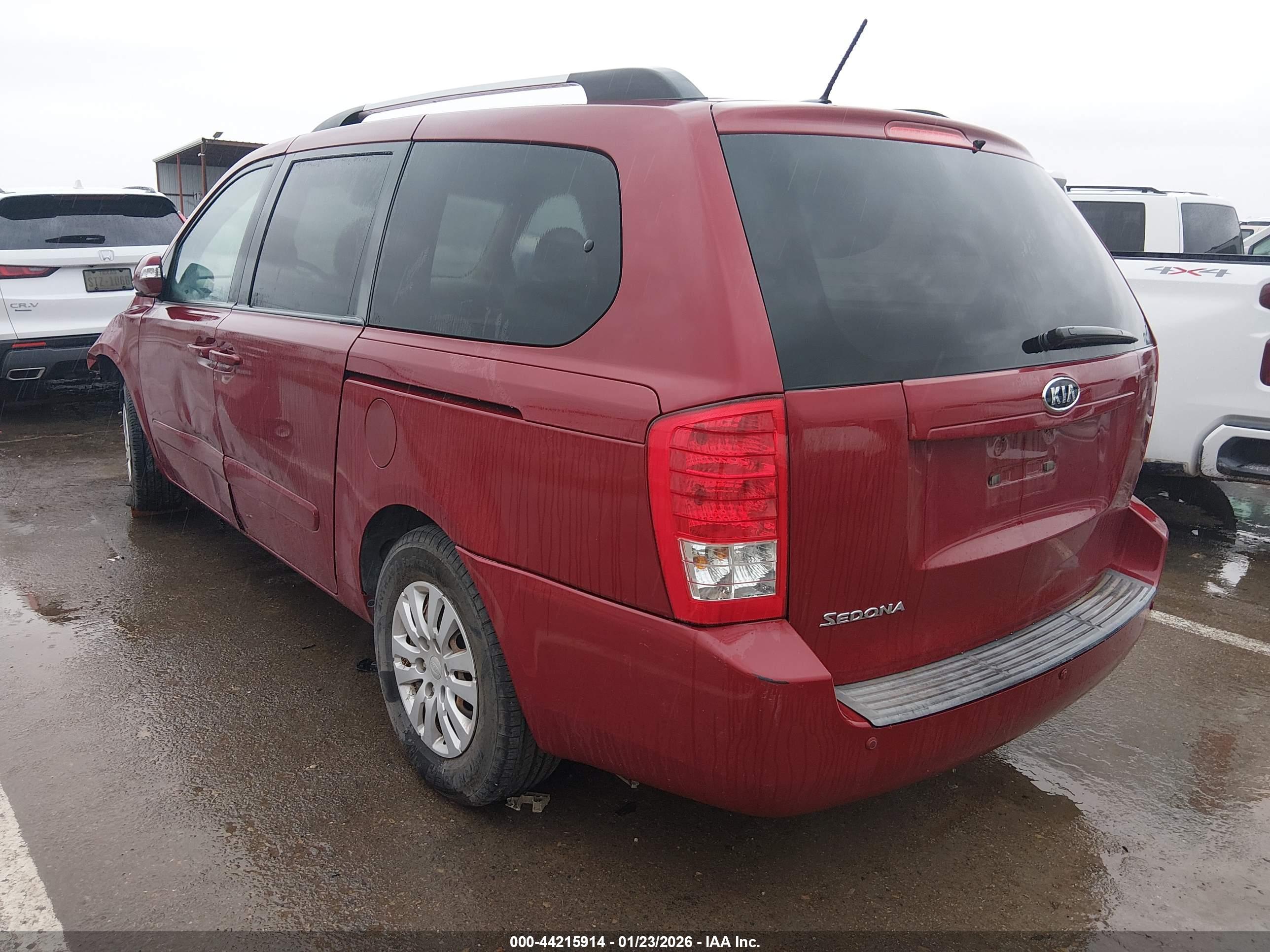 KIA SEDONA image 3