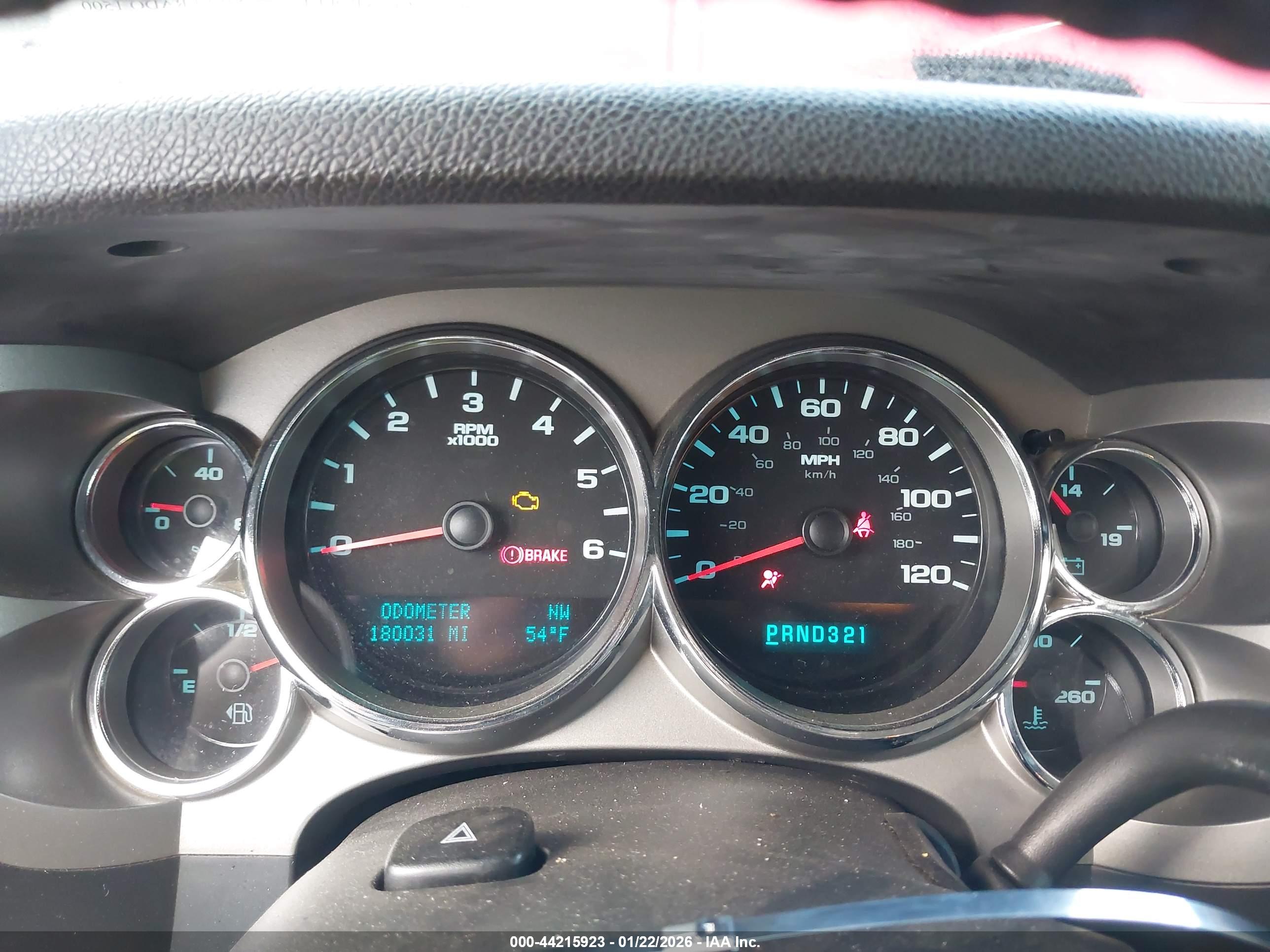 CHEVROLET SILVERADO image 7
