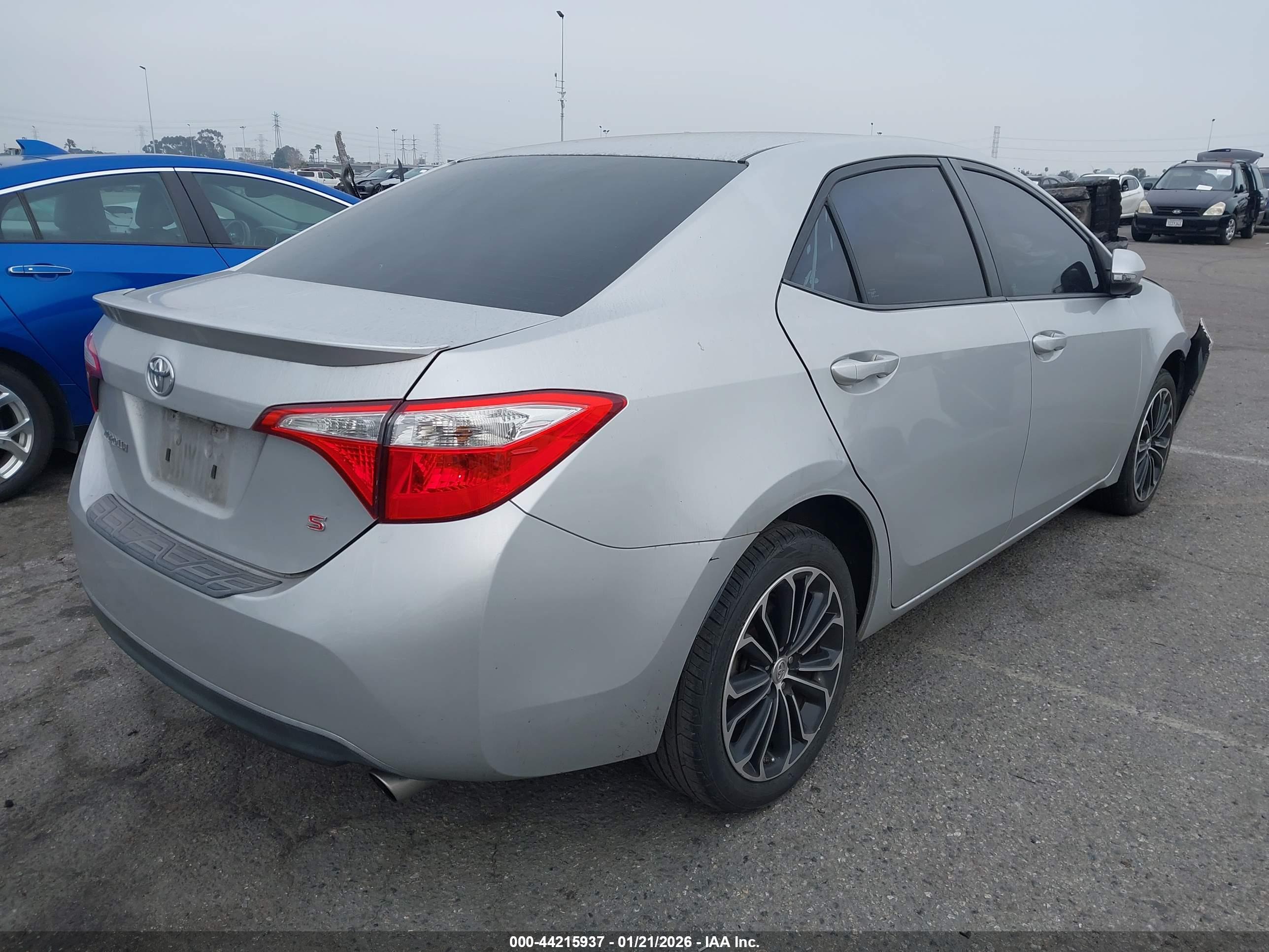 TOYOTA COROLLA image 4