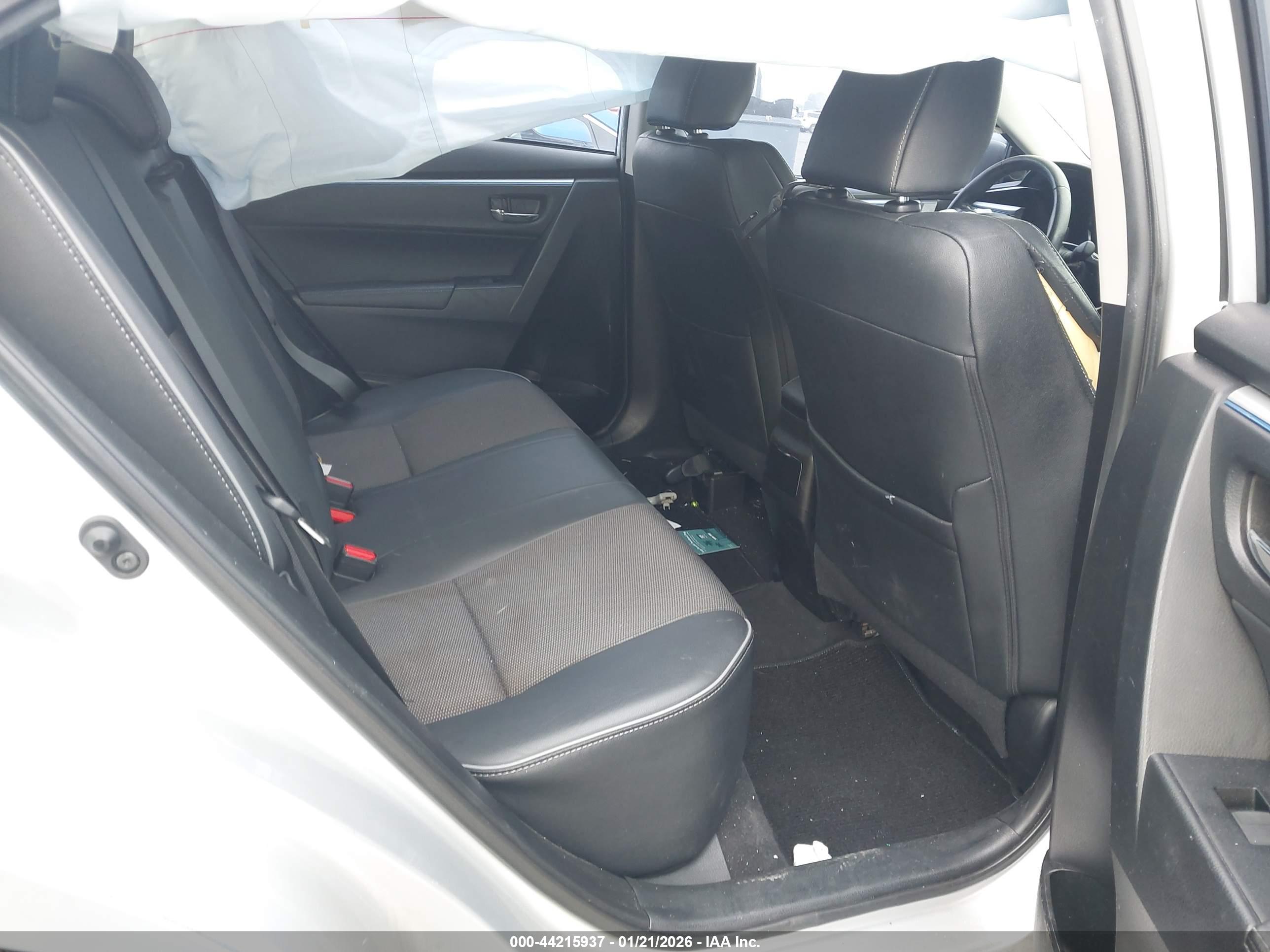 TOYOTA COROLLA image 8