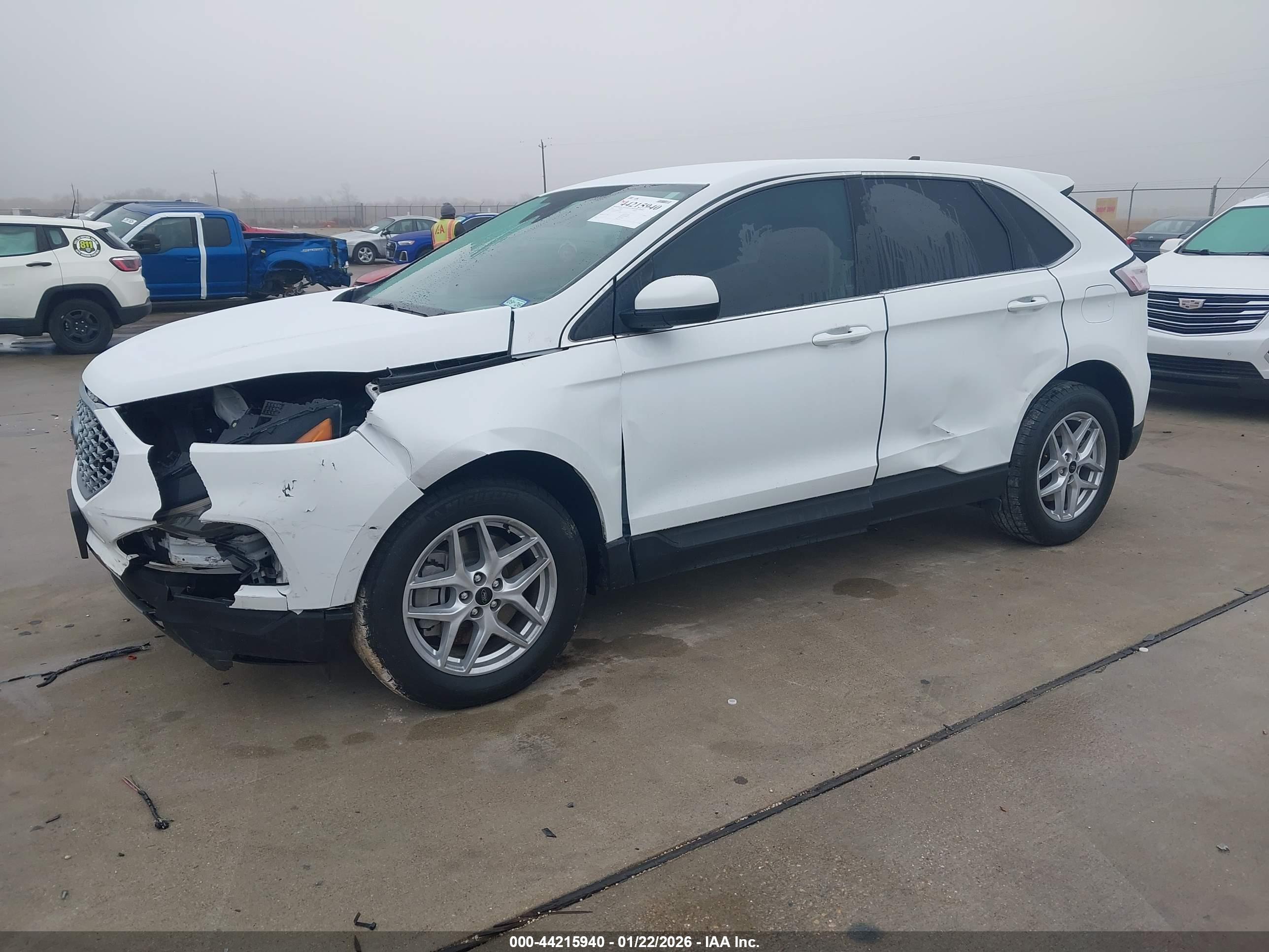 FORD EDGE image 2