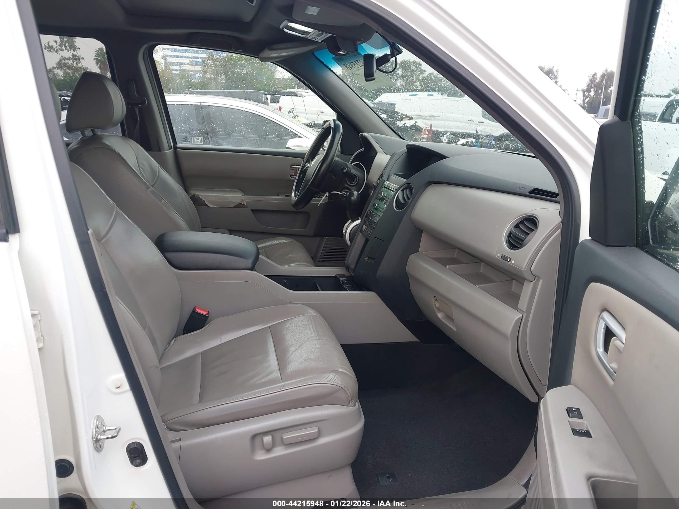 HONDA PILOT image 5