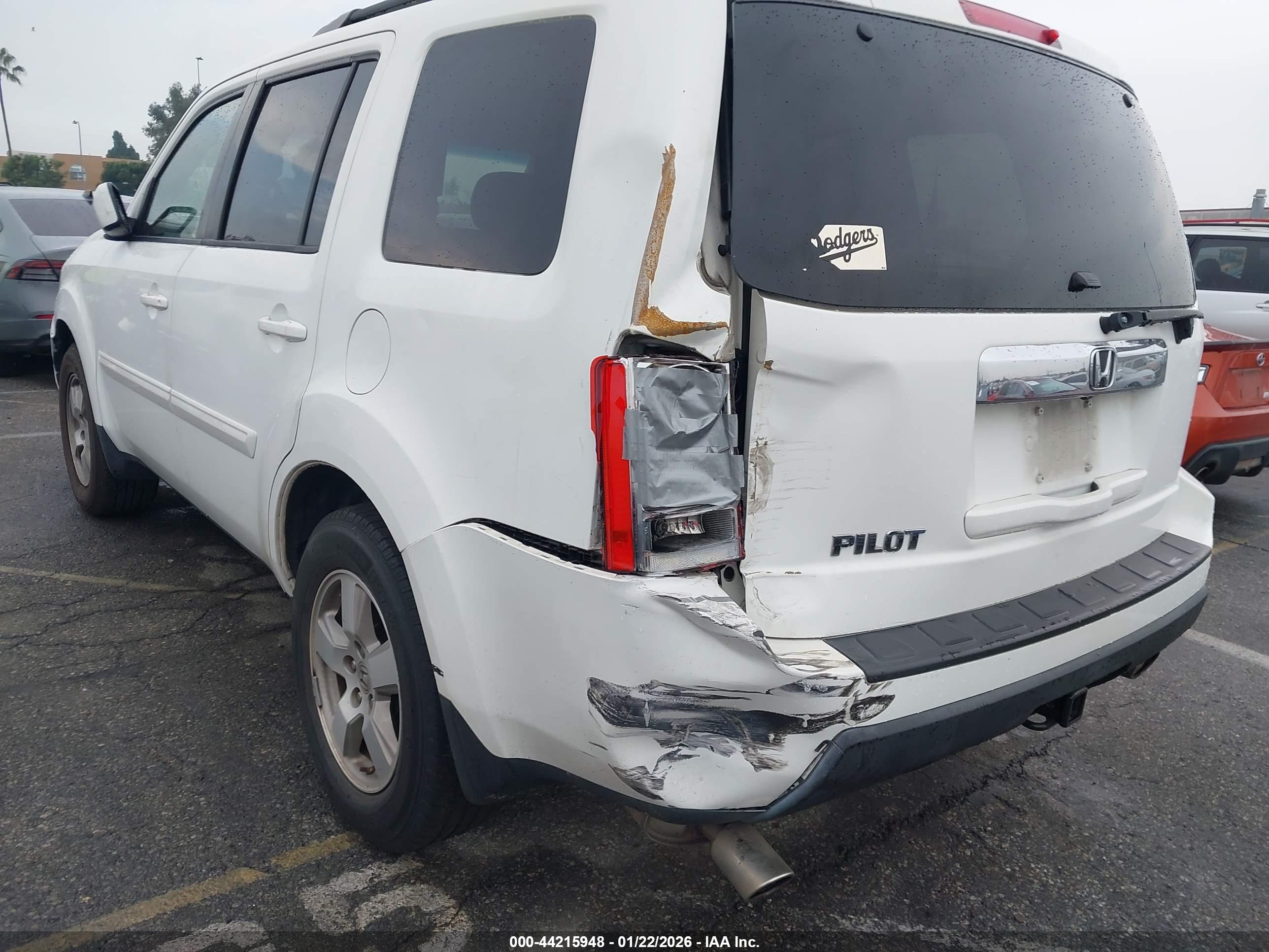 HONDA PILOT image 6