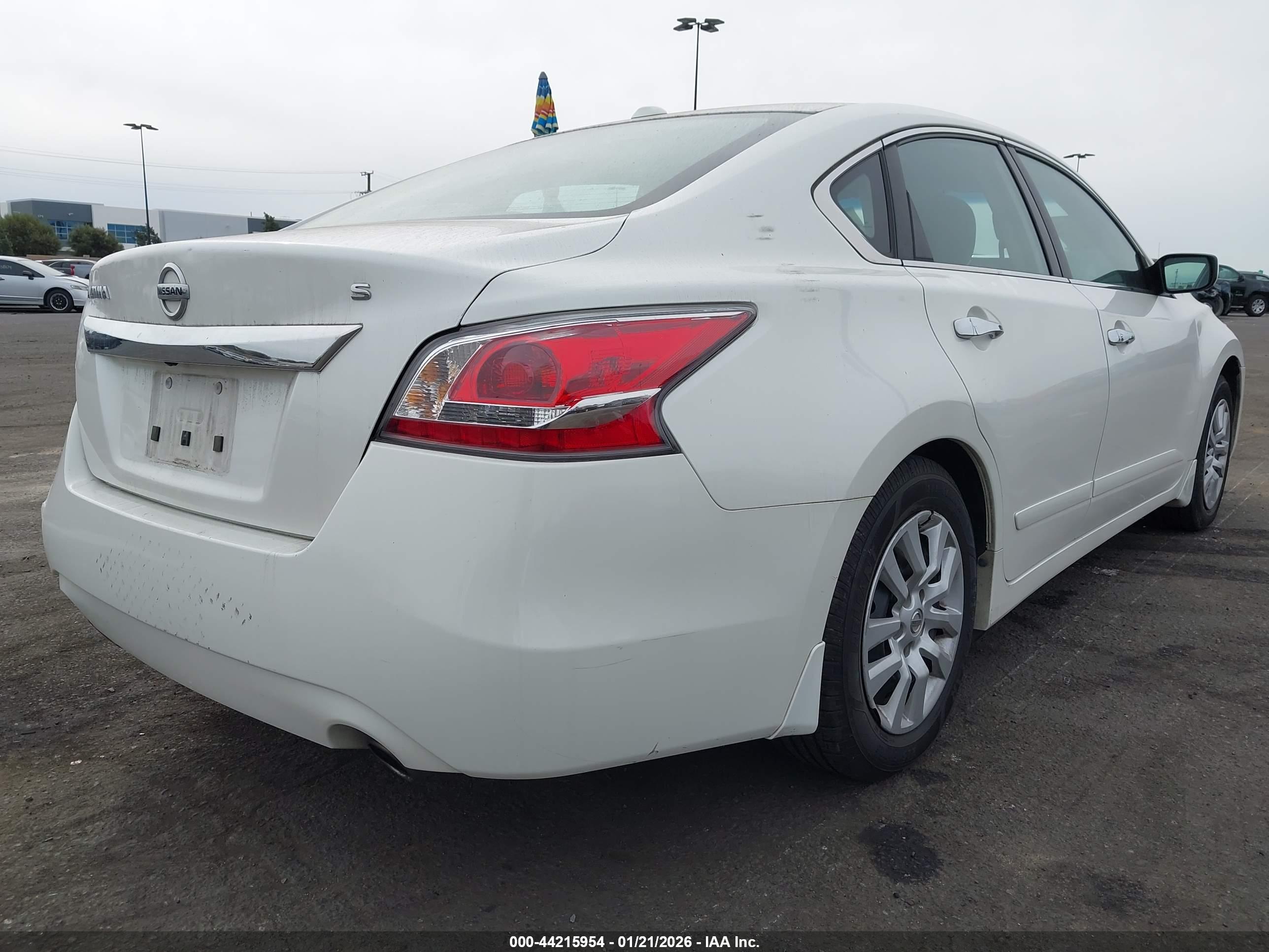 NISSAN ALTIMA image 4