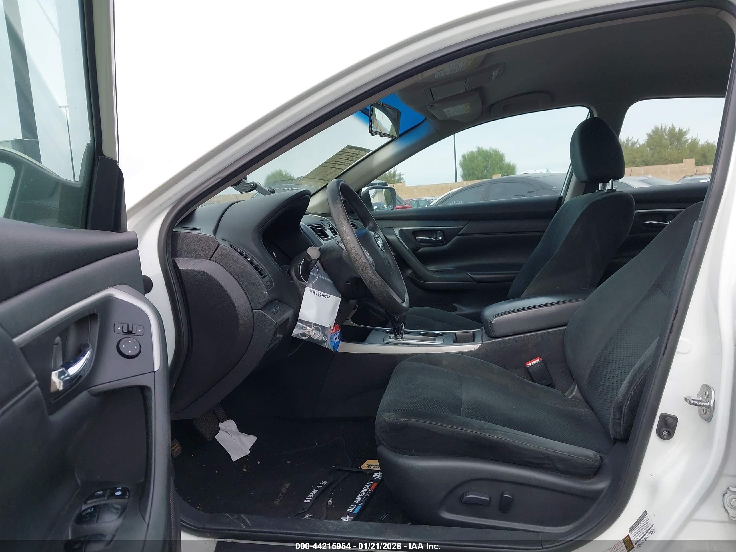 NISSAN ALTIMA image 5