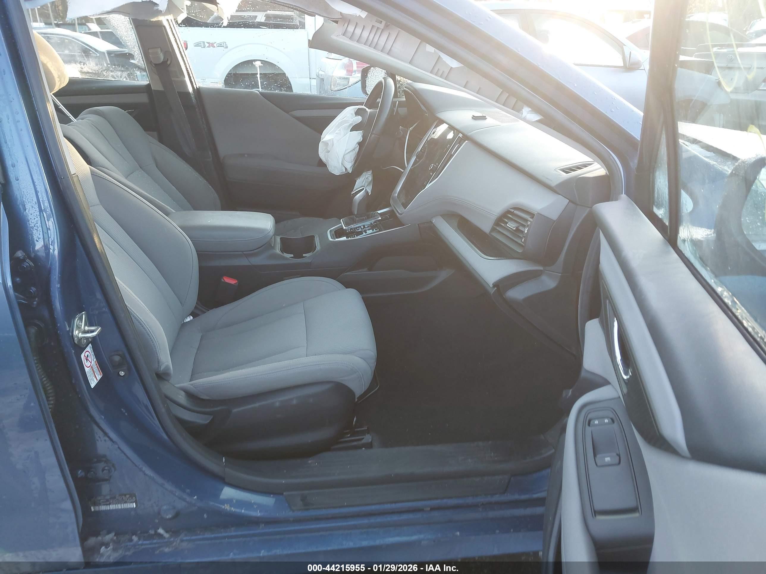 SUBARU LEGACY image 5