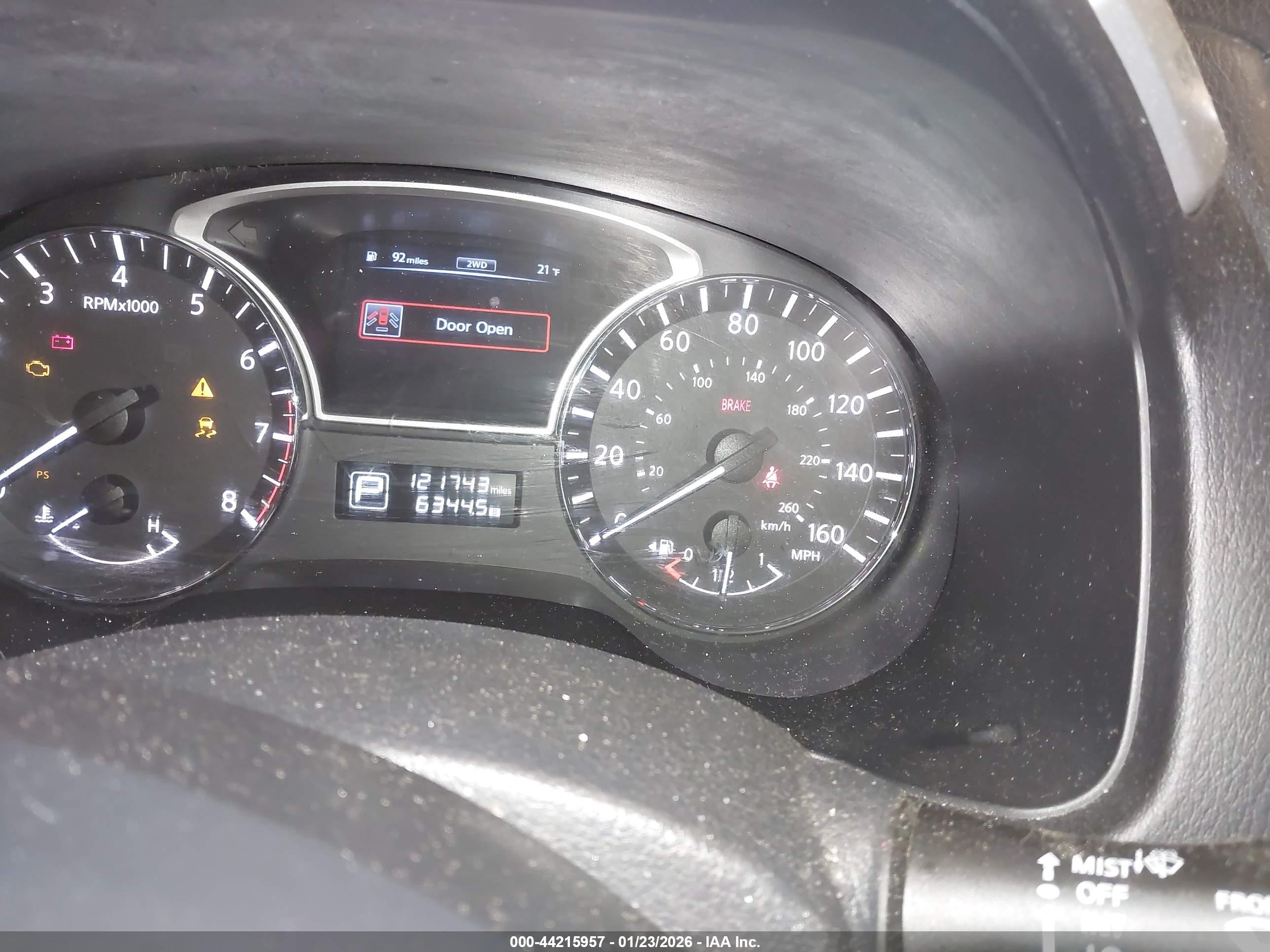 NISSAN PATHFINDER image 7