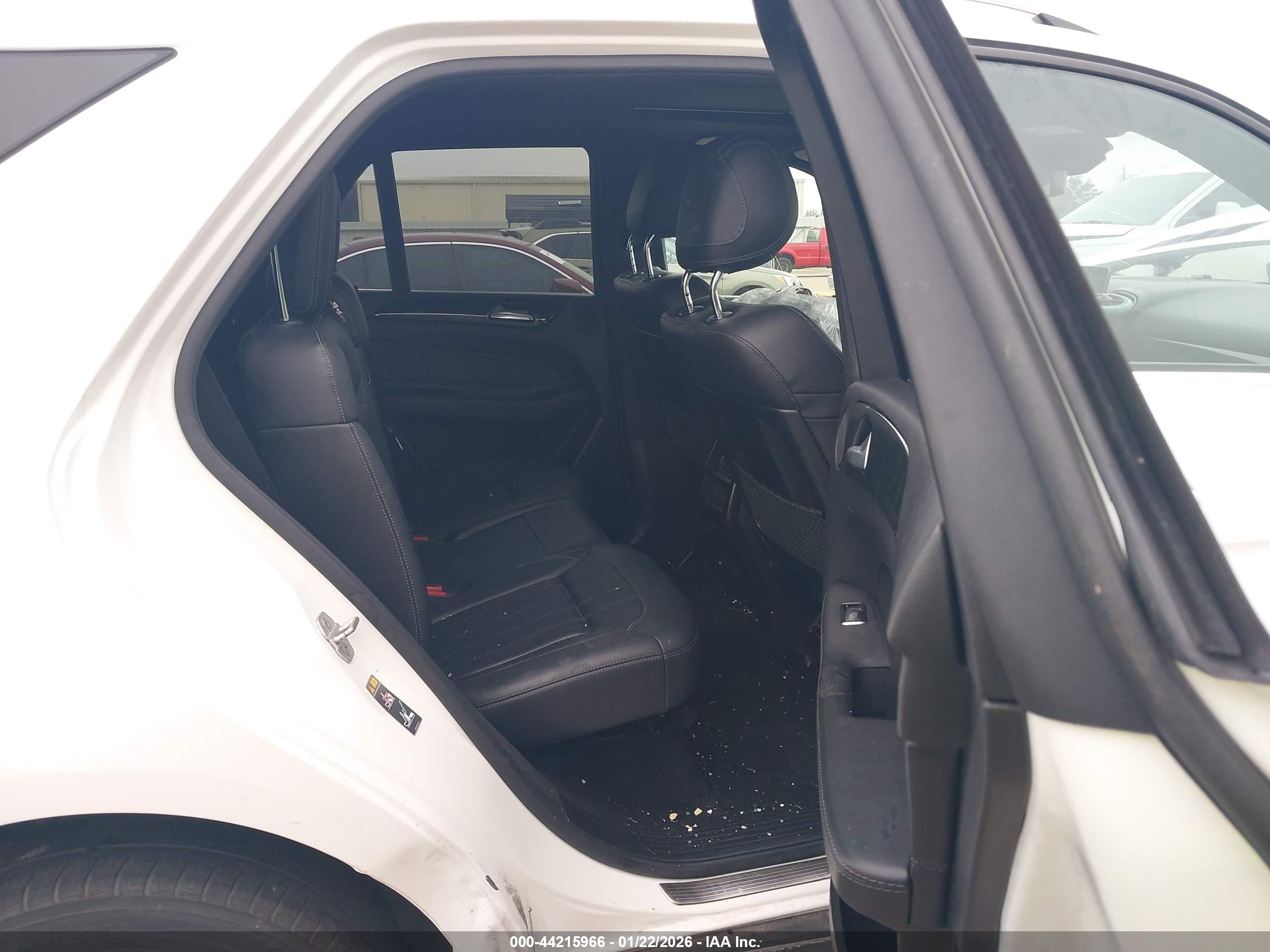 MERCEDES-BENZ GLE image 8