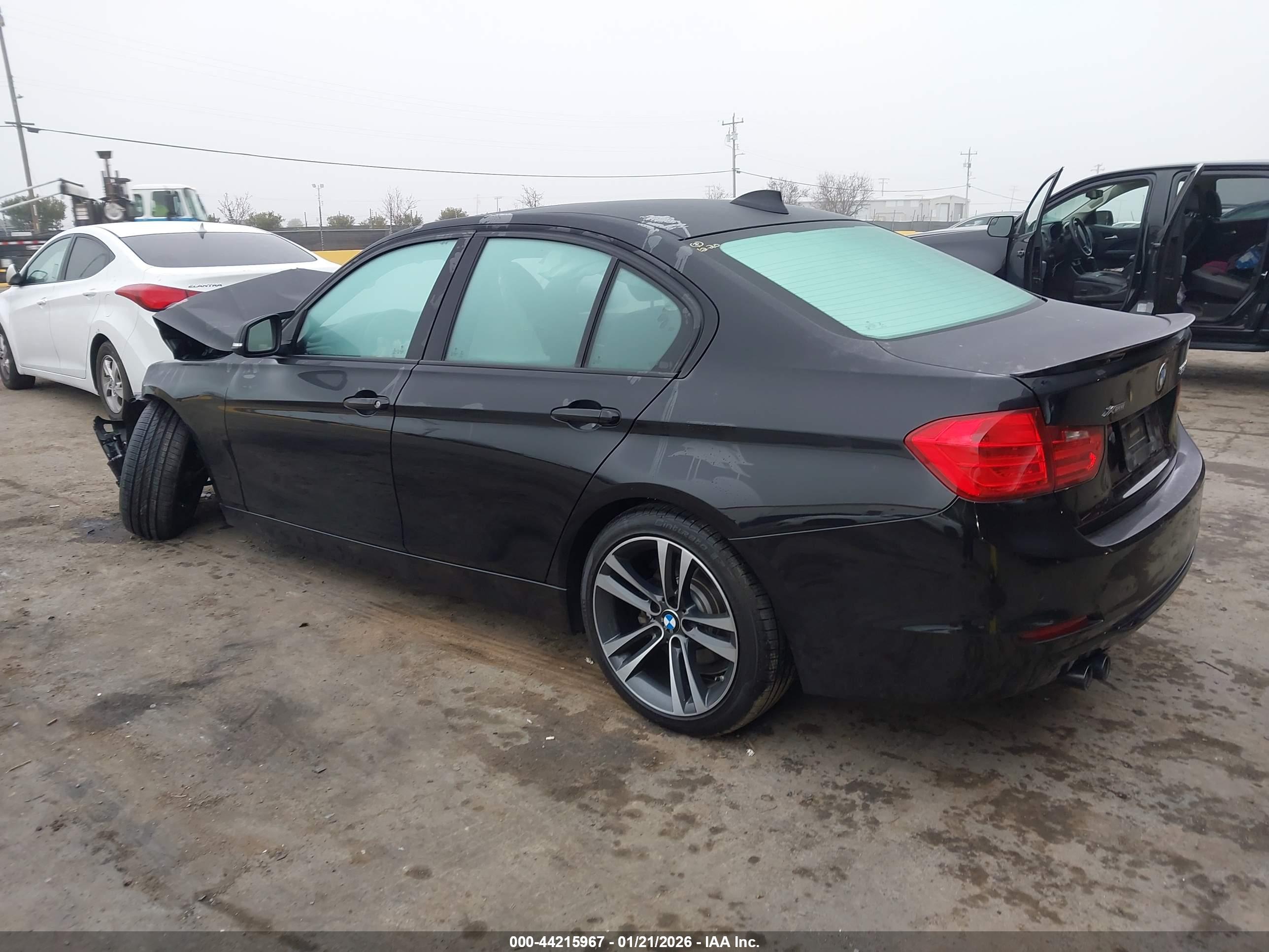 BMW 328I image 3