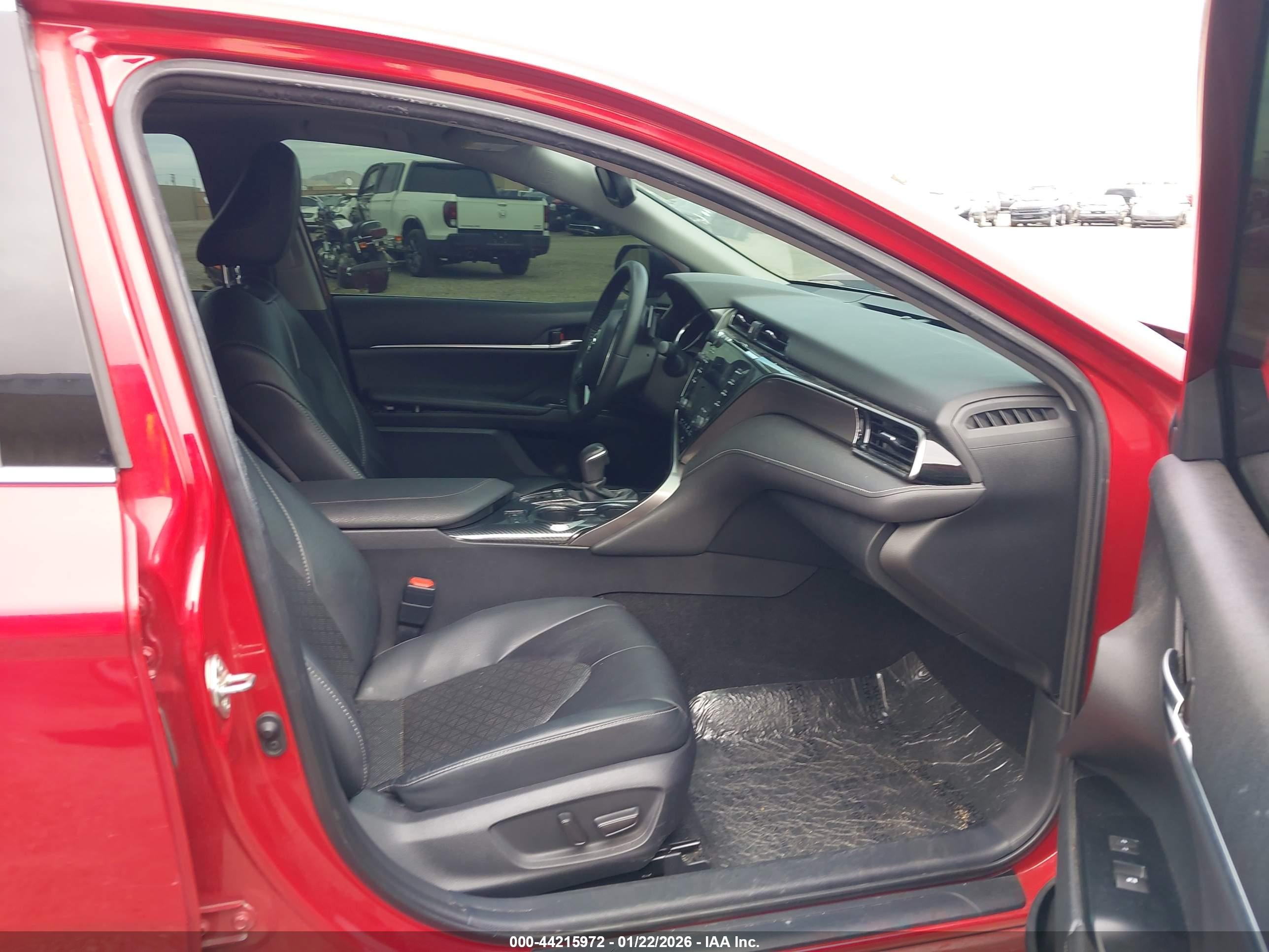 TOYOTA CAMRY image 5