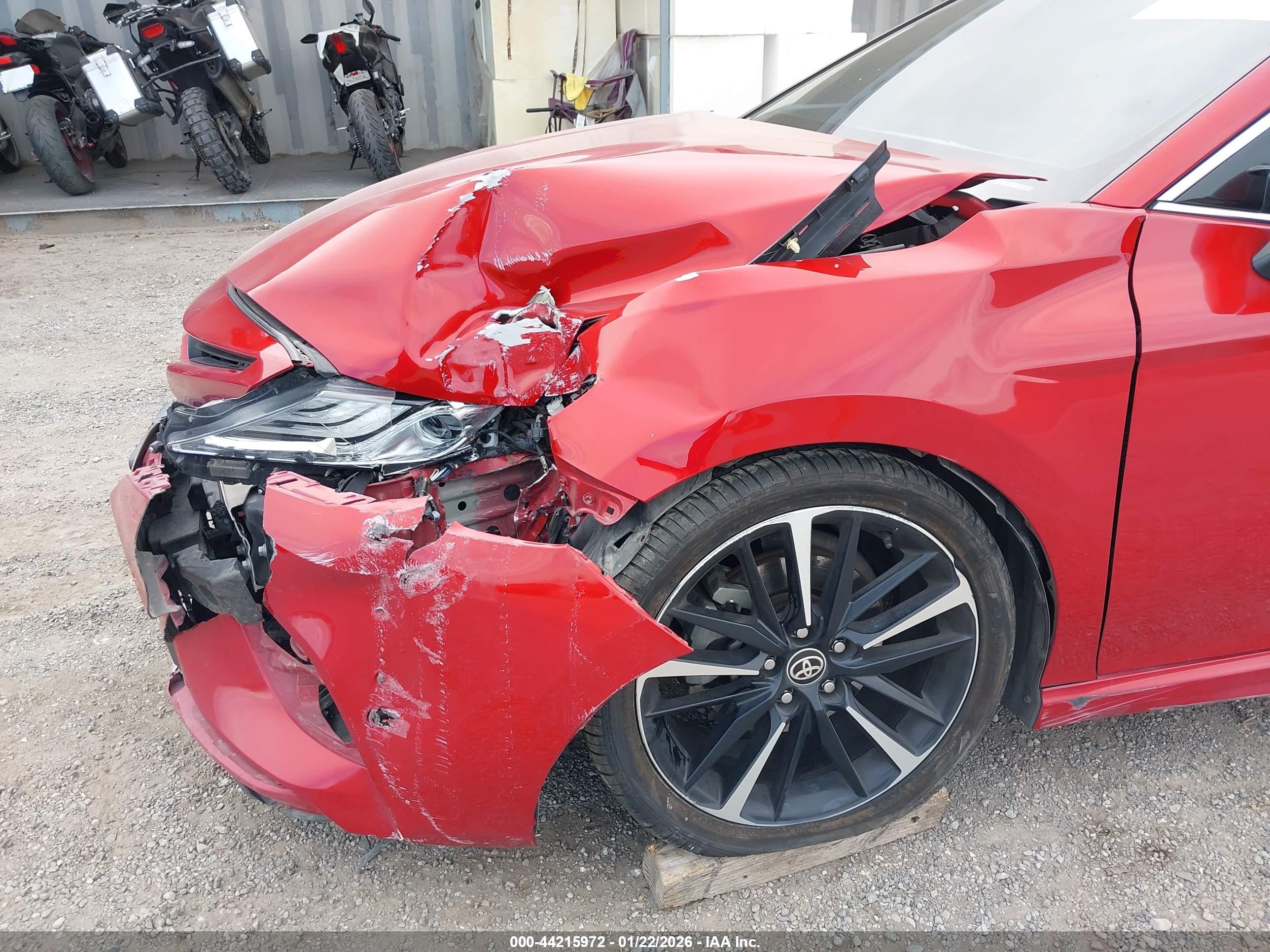 TOYOTA CAMRY image 6
