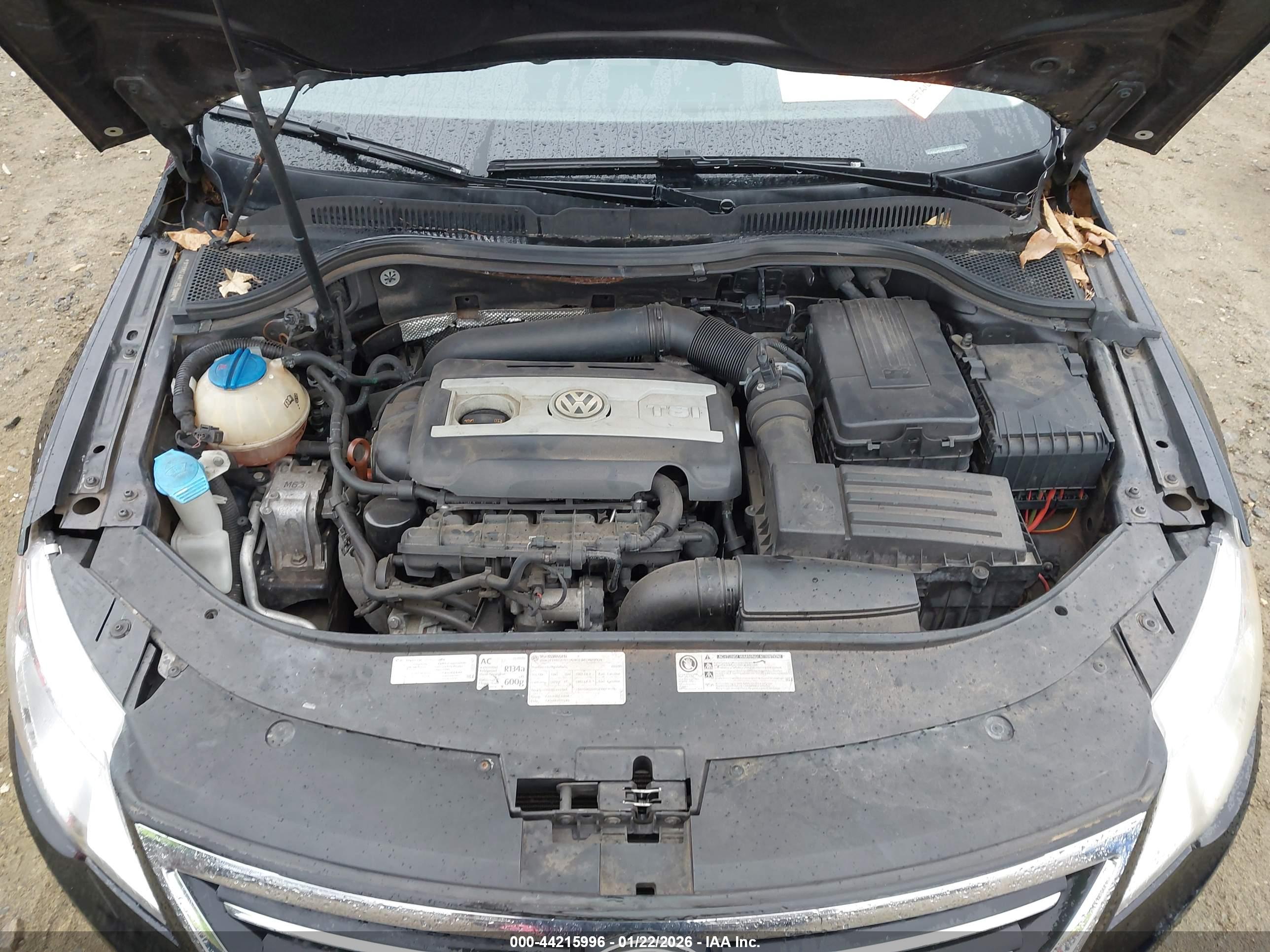 VOLKSWAGEN CC image 10