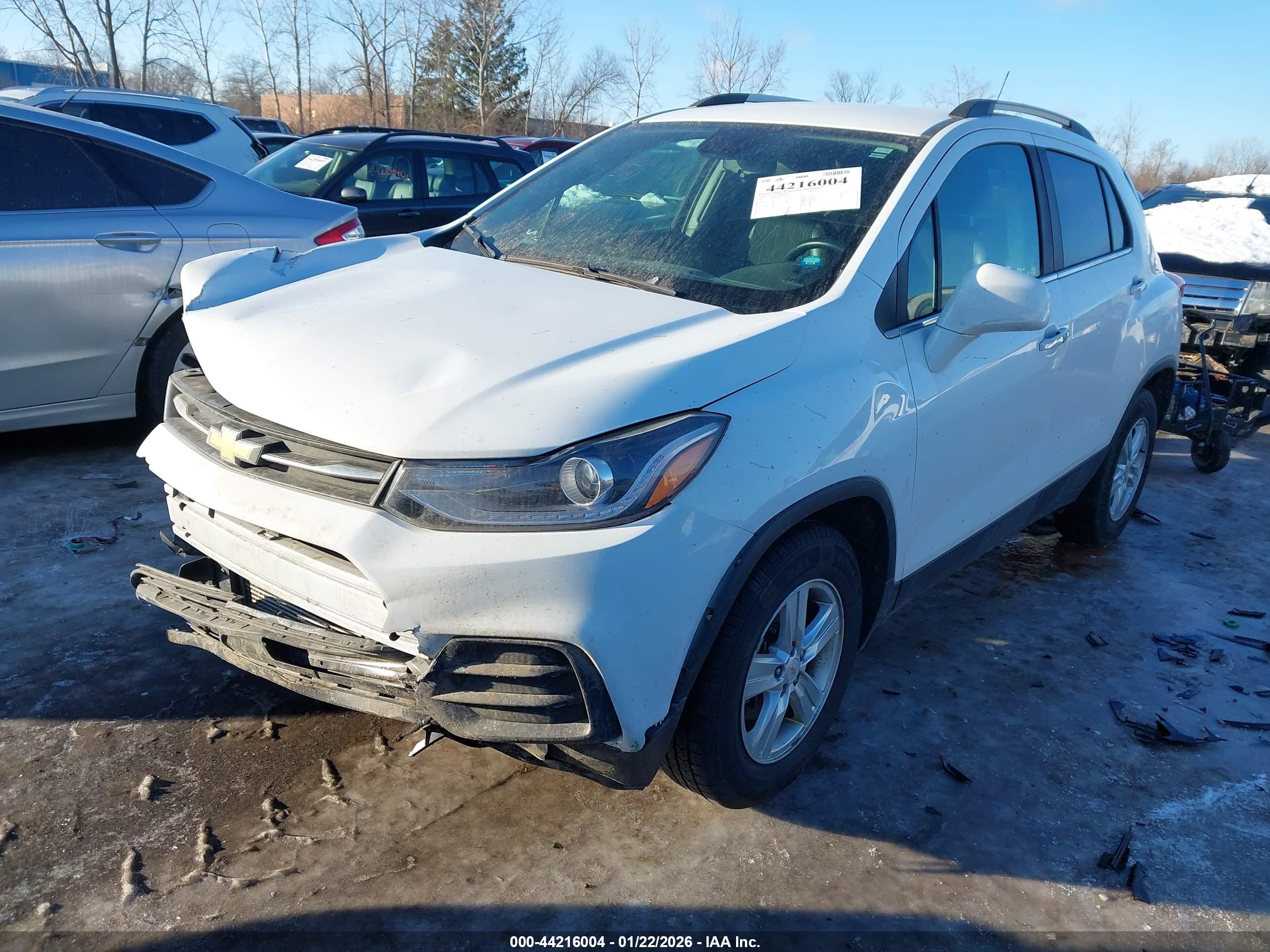 CHEVROLET TRAX image 2