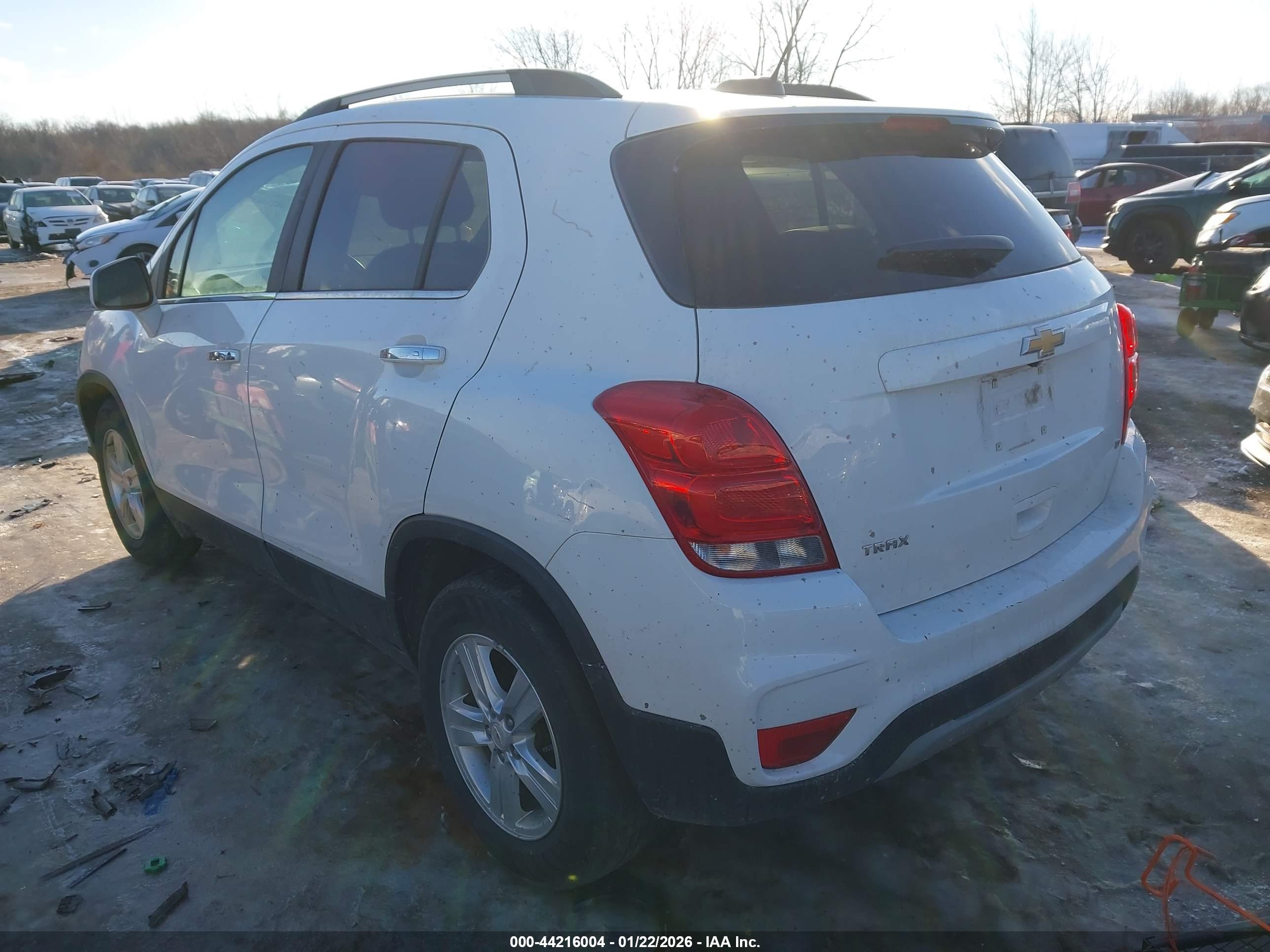 CHEVROLET TRAX image 3