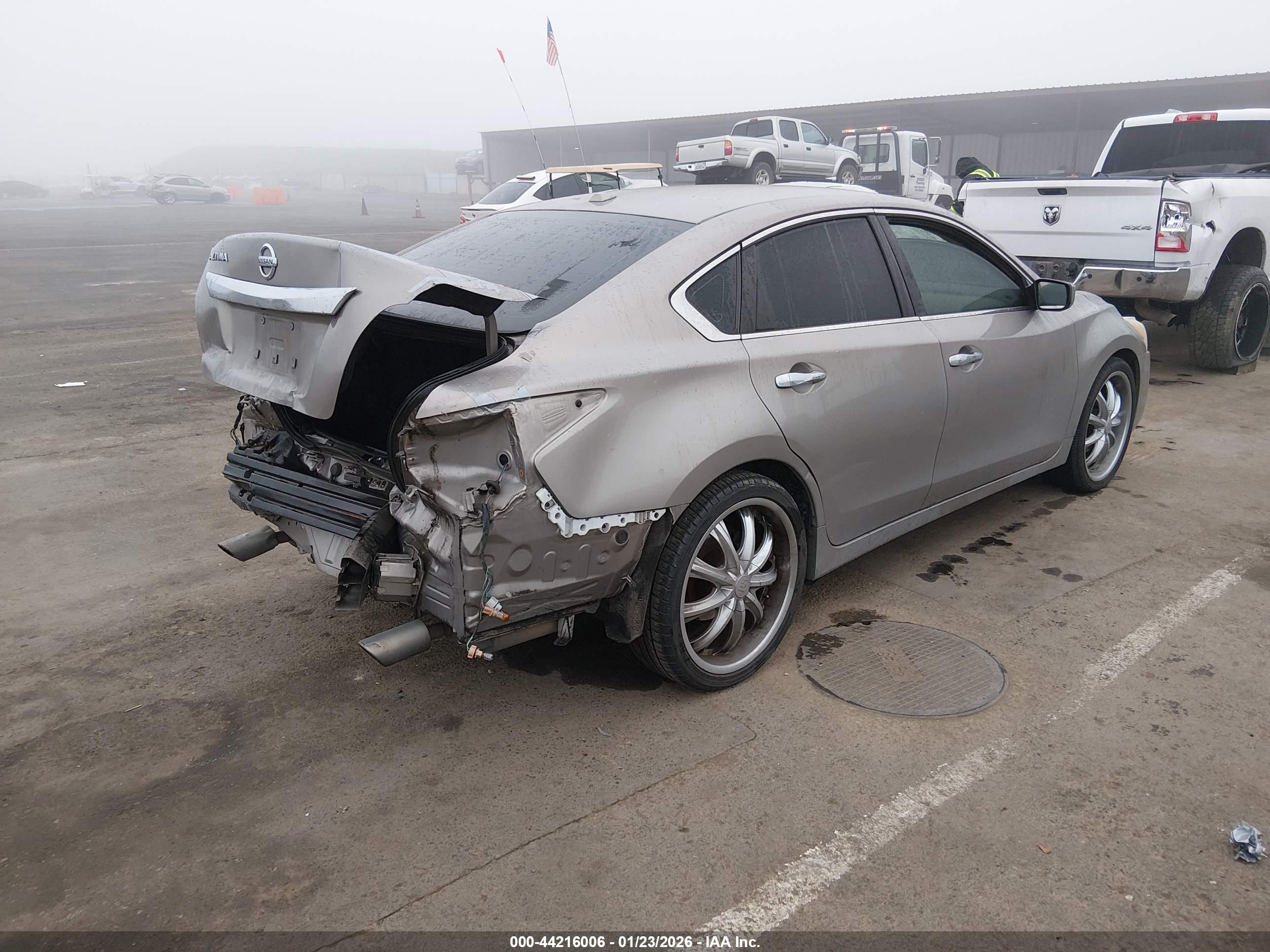 NISSAN ALTIMA image 4