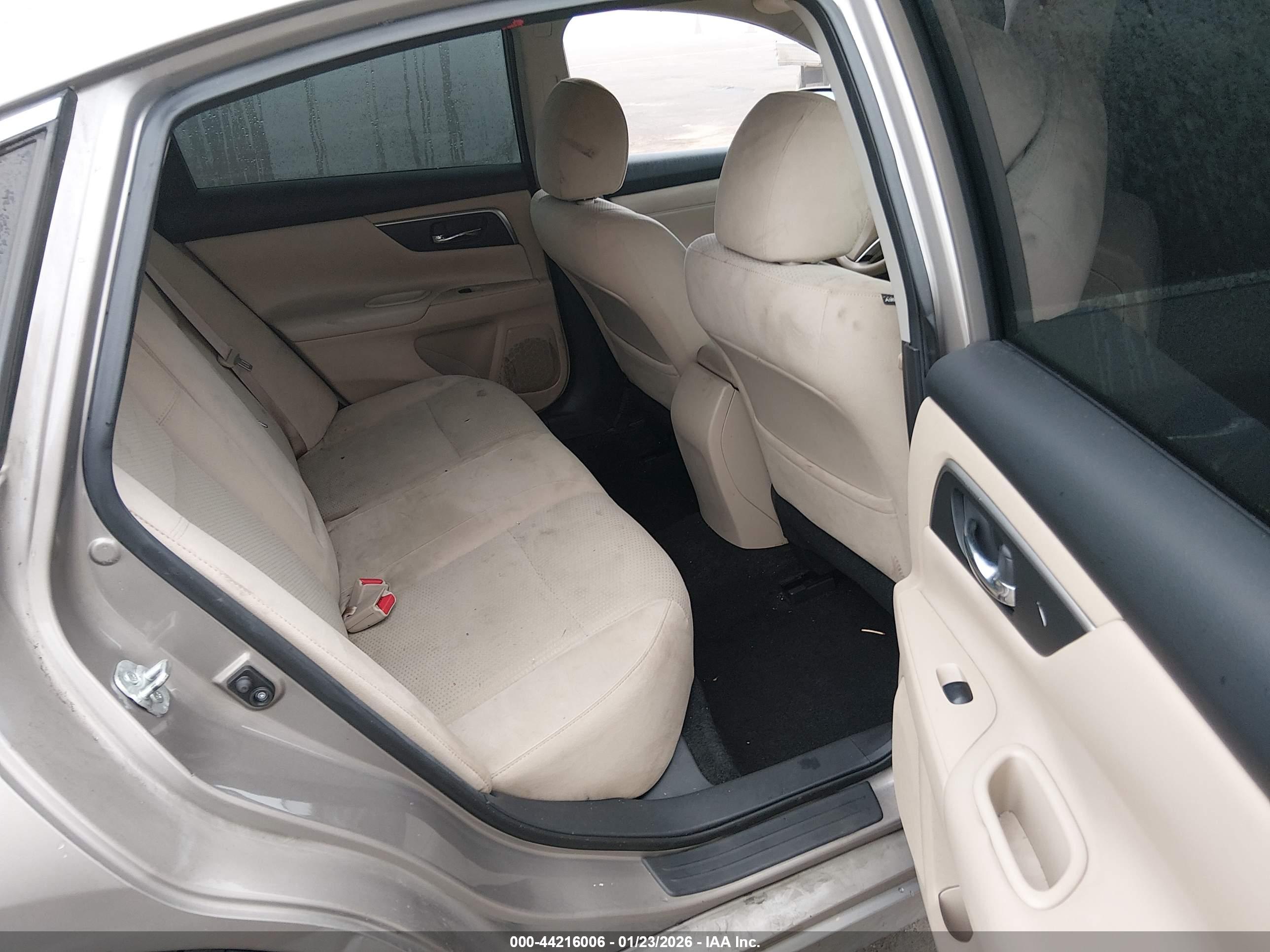 NISSAN ALTIMA image 8
