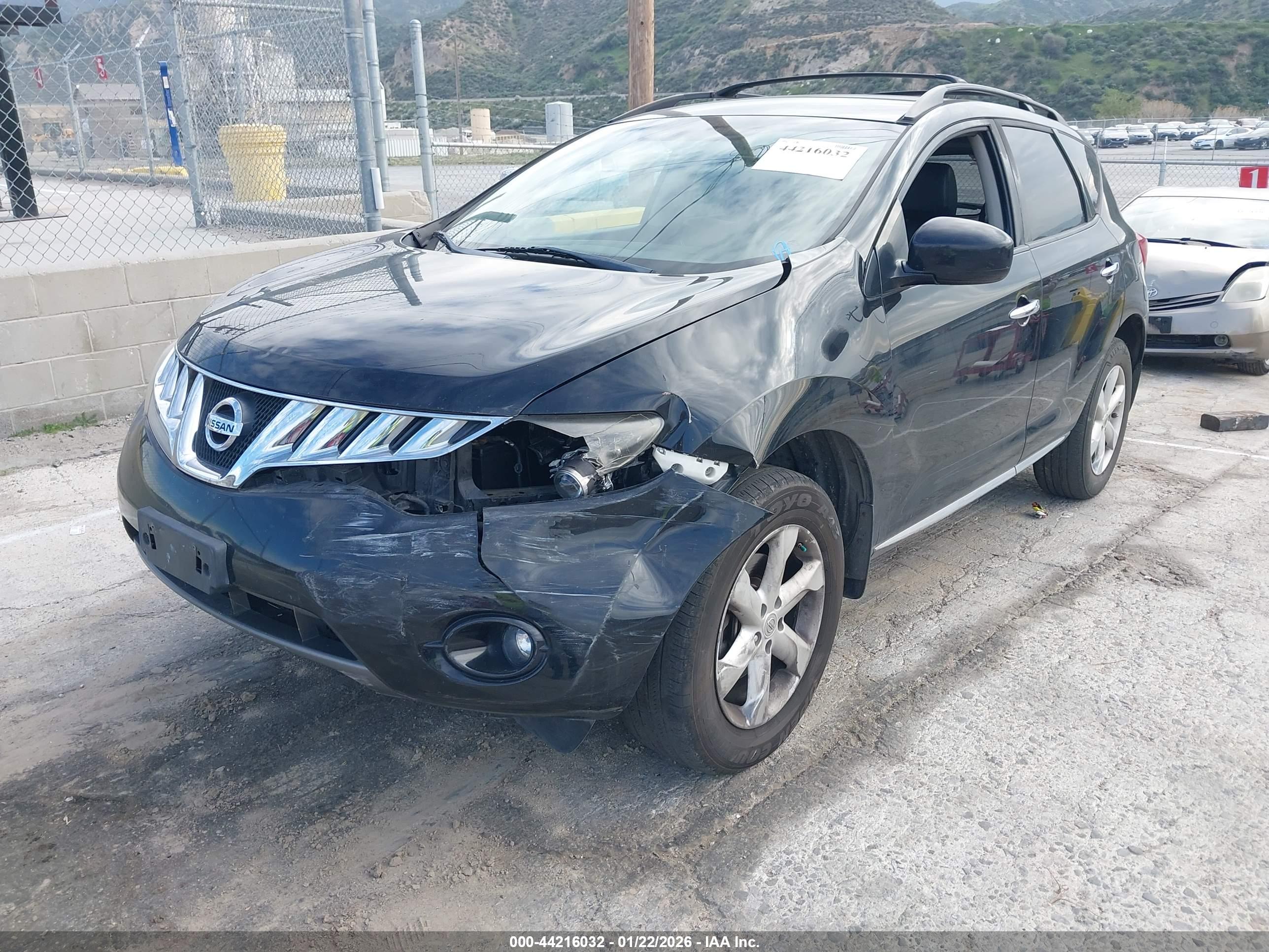 NISSAN MURANO image 2