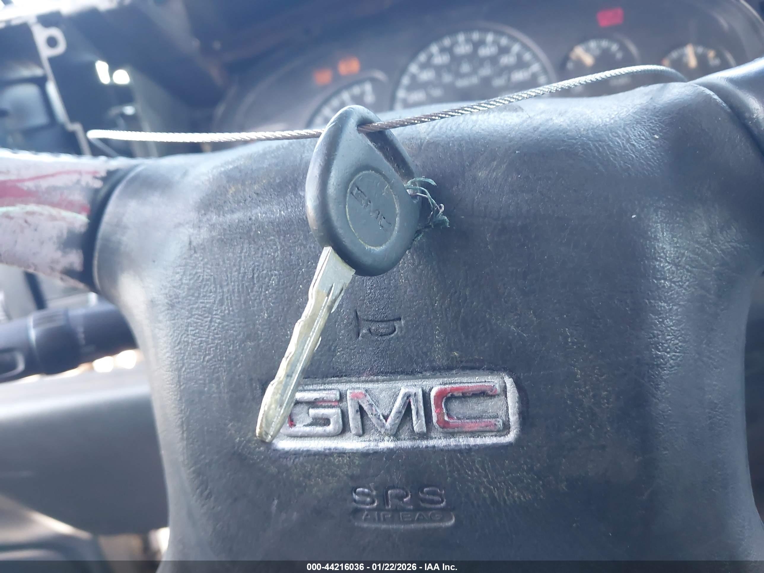 GMC SIERRA image 11