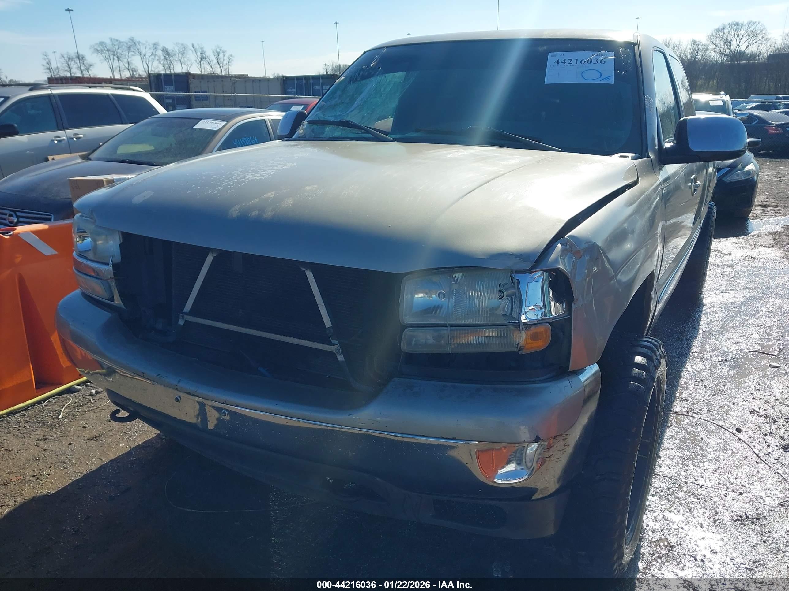 GMC SIERRA image 6
