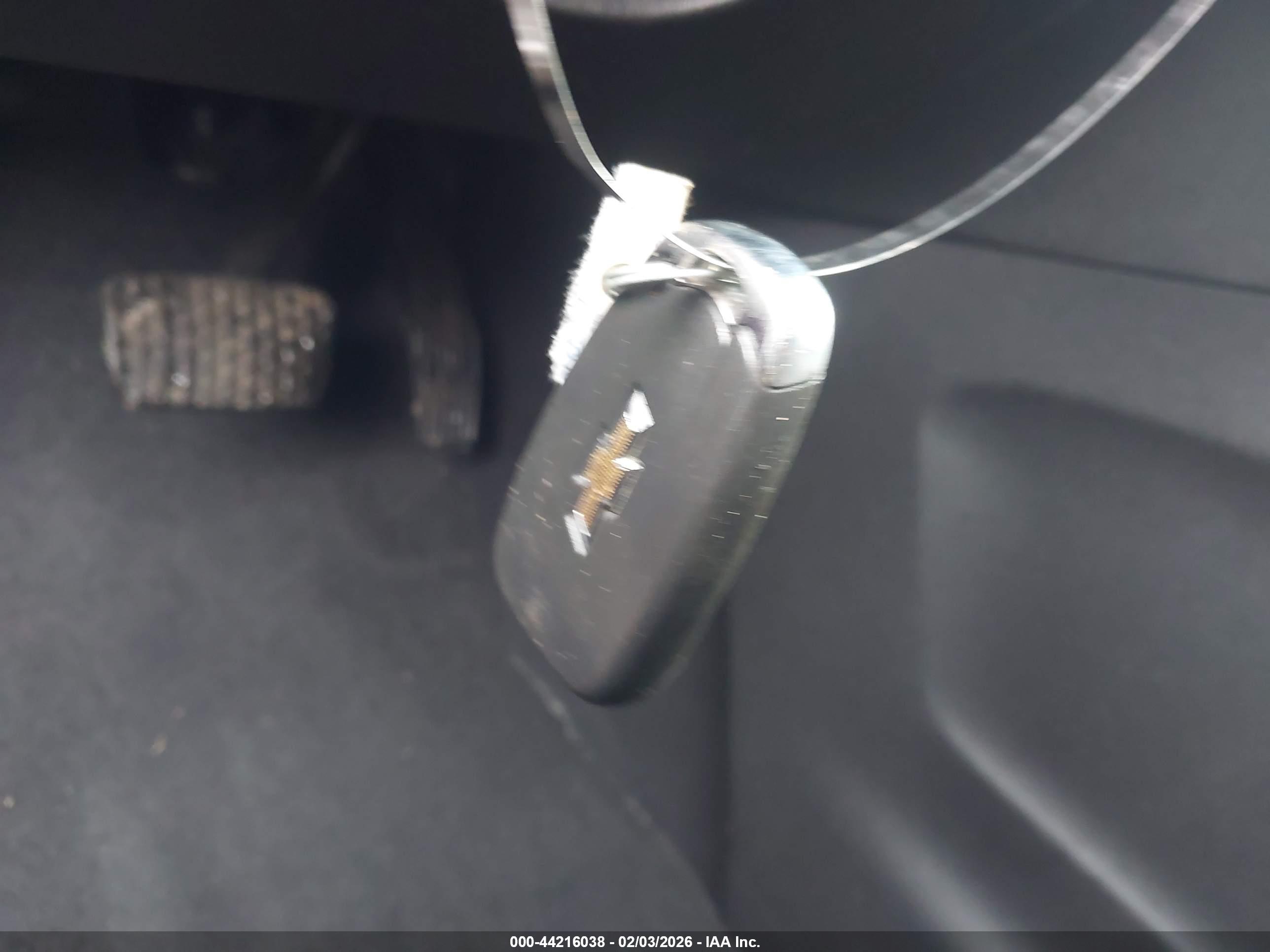 CHEVROLET EQUINOX image 11