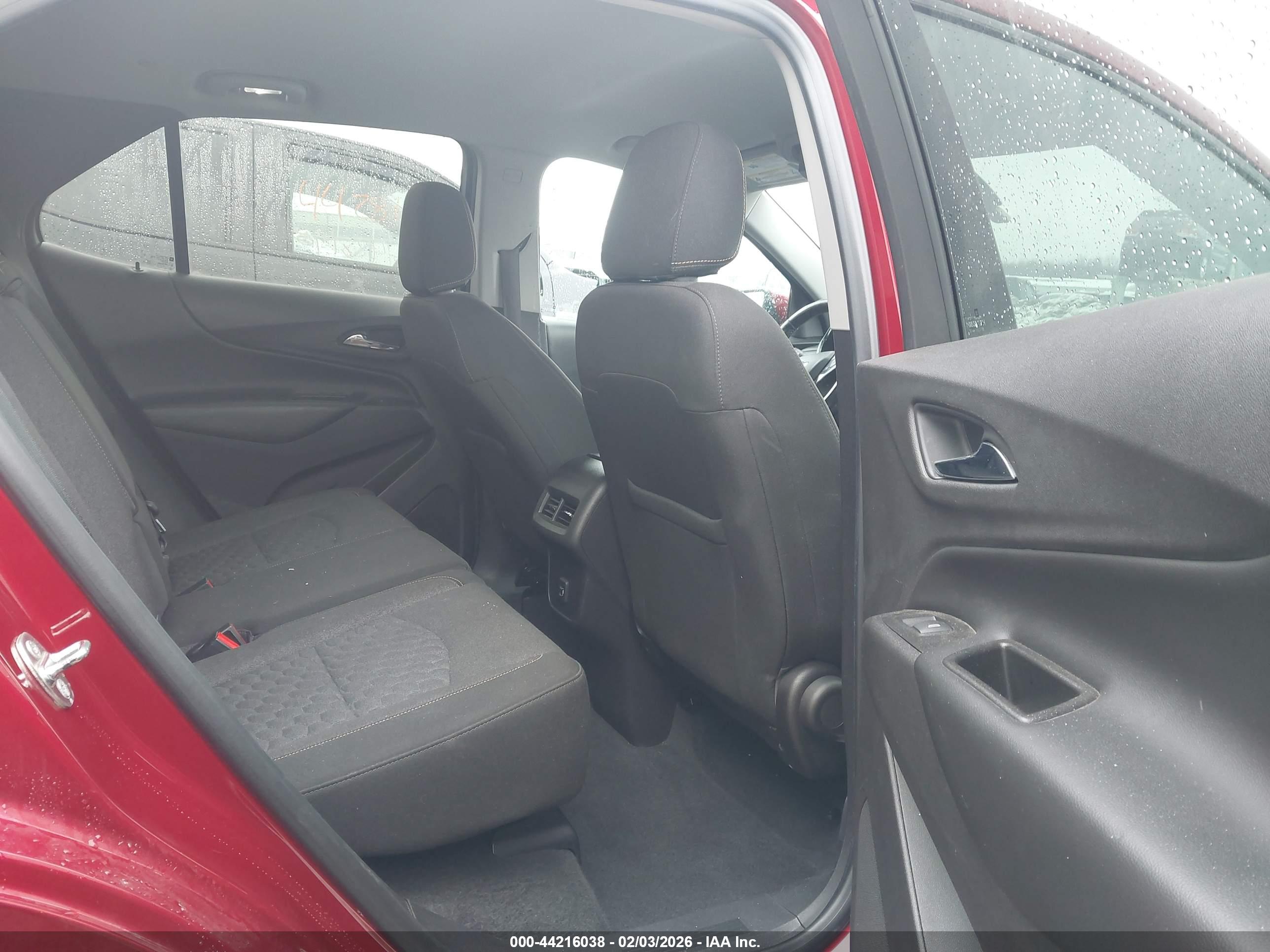 CHEVROLET EQUINOX image 8