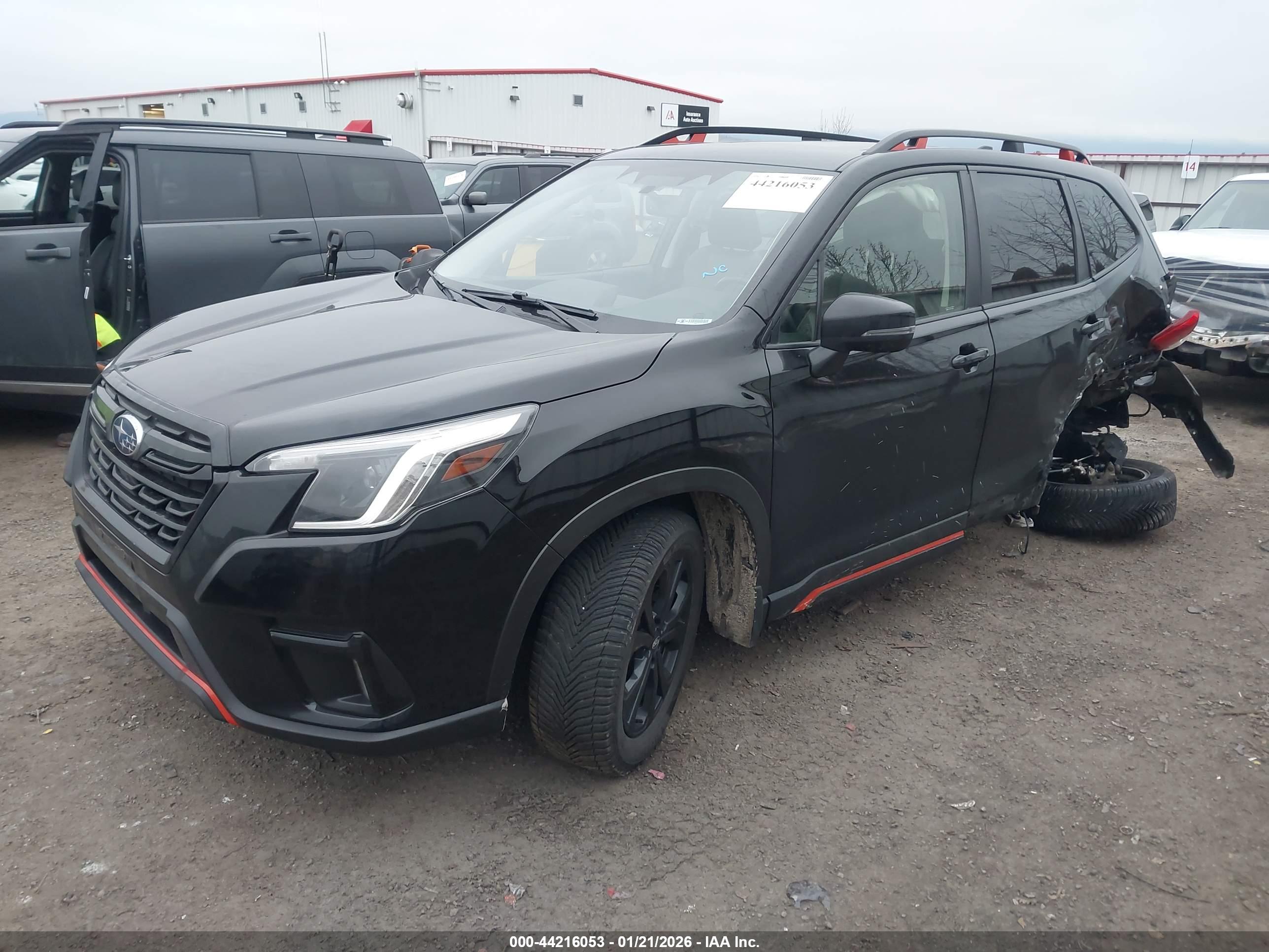 SUBARU FORESTER image 2