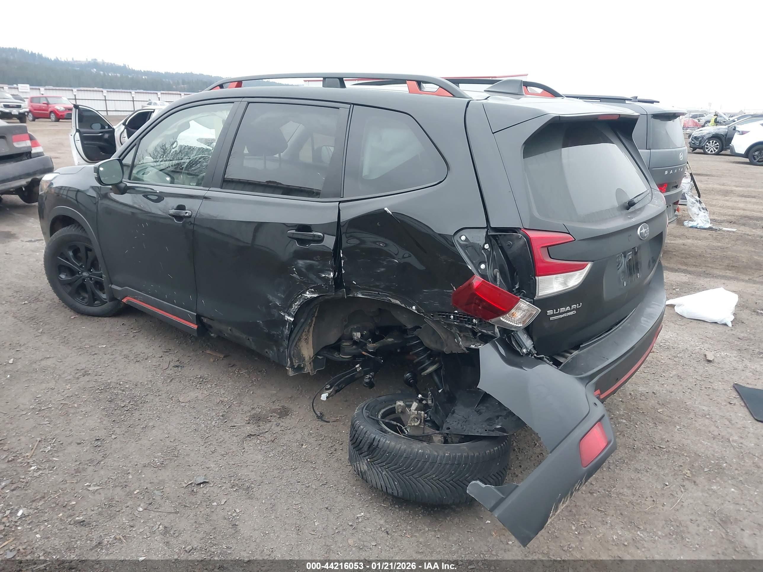 SUBARU FORESTER image 3